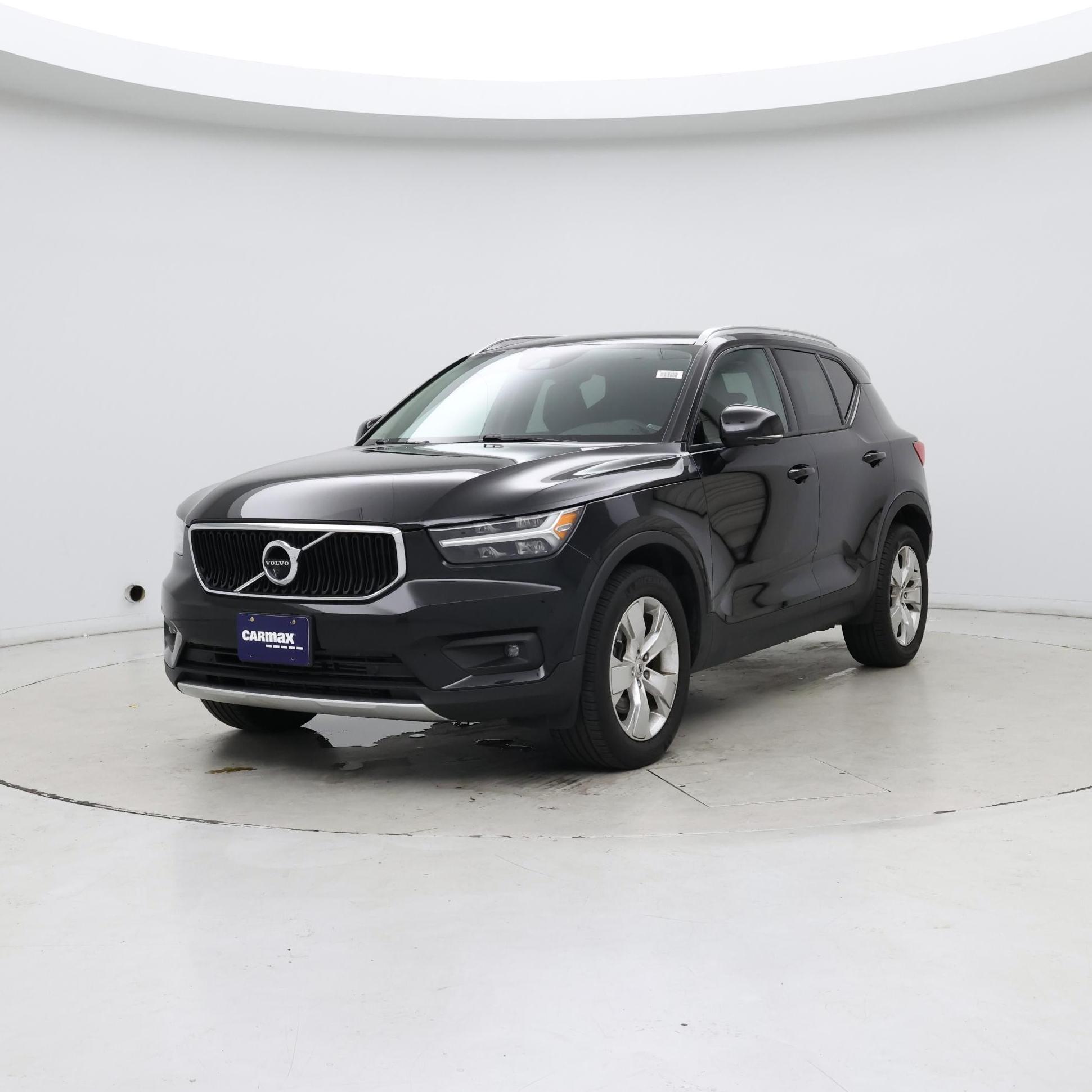 Thumbnail: 2022 Volvo XC40 - 4