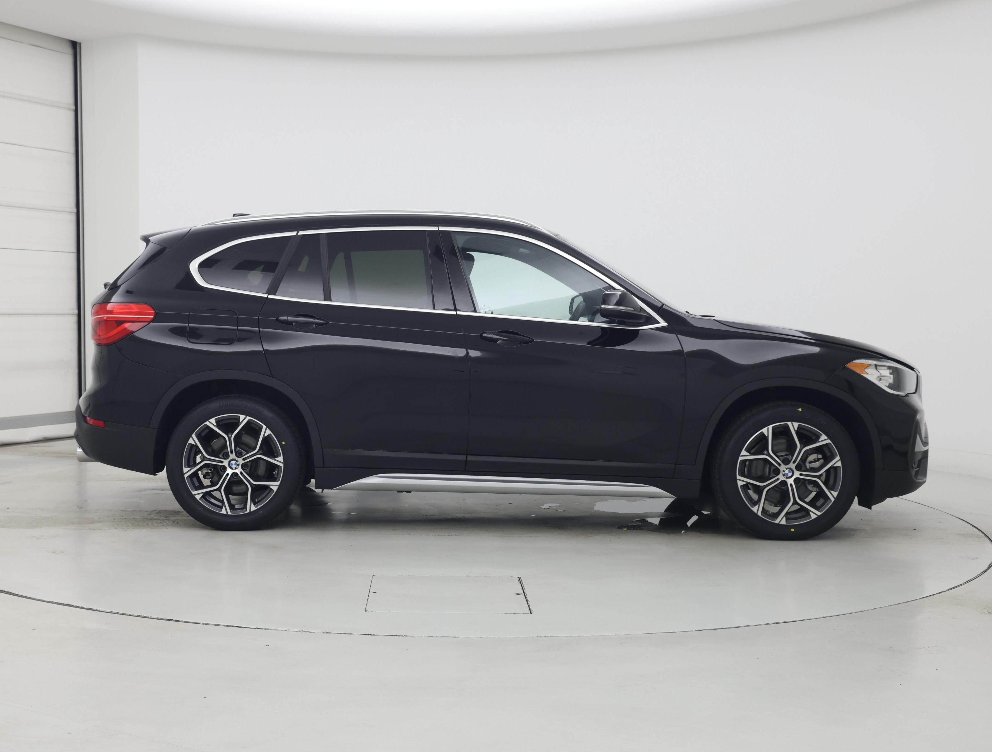 Thumbnail: 2022 BMW X1 - 7