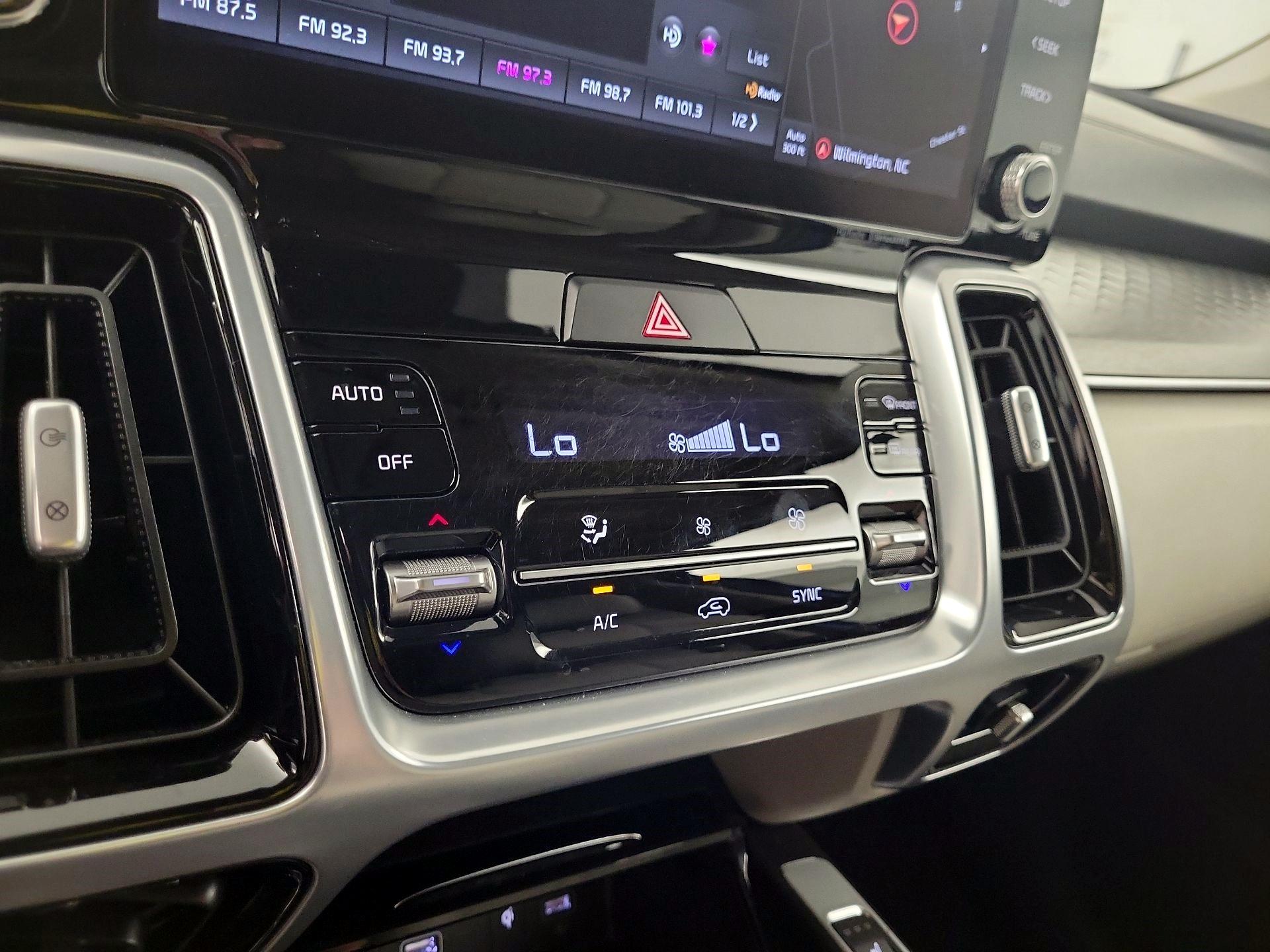 Thumbnail: 2022 Kia Sorento - 15