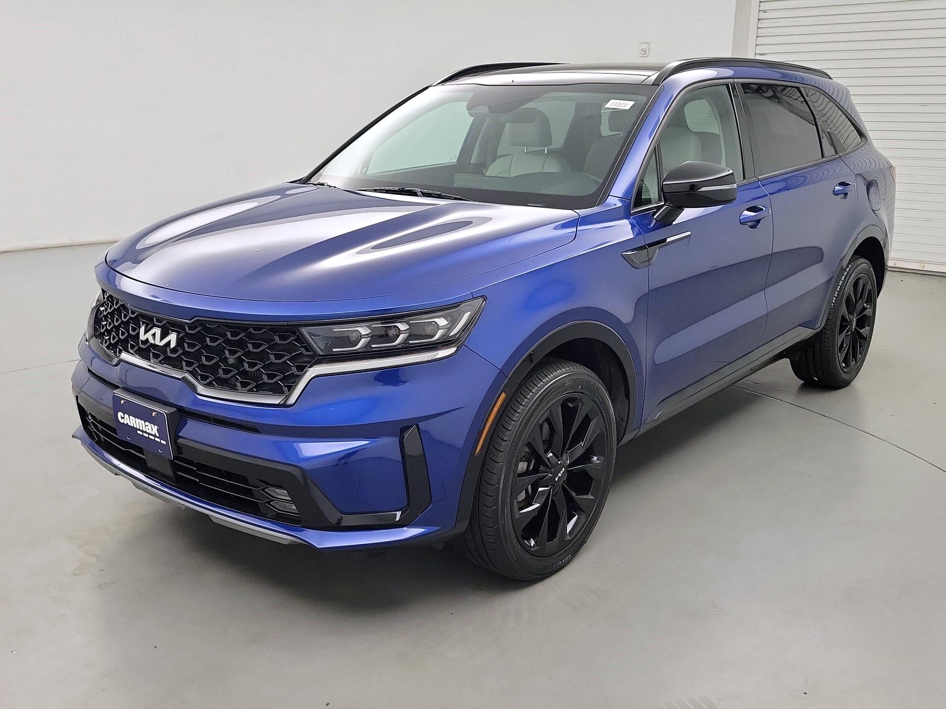 Thumbnail: 2022 Kia Sorento - 3