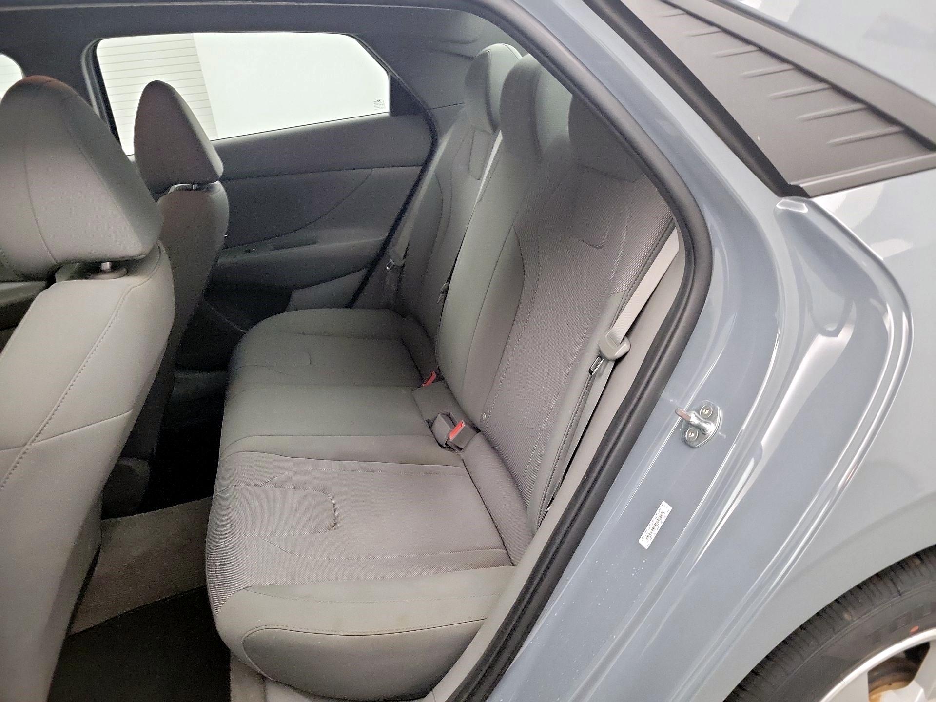 Thumbnail: 2021 Hyundai Elantra - 17