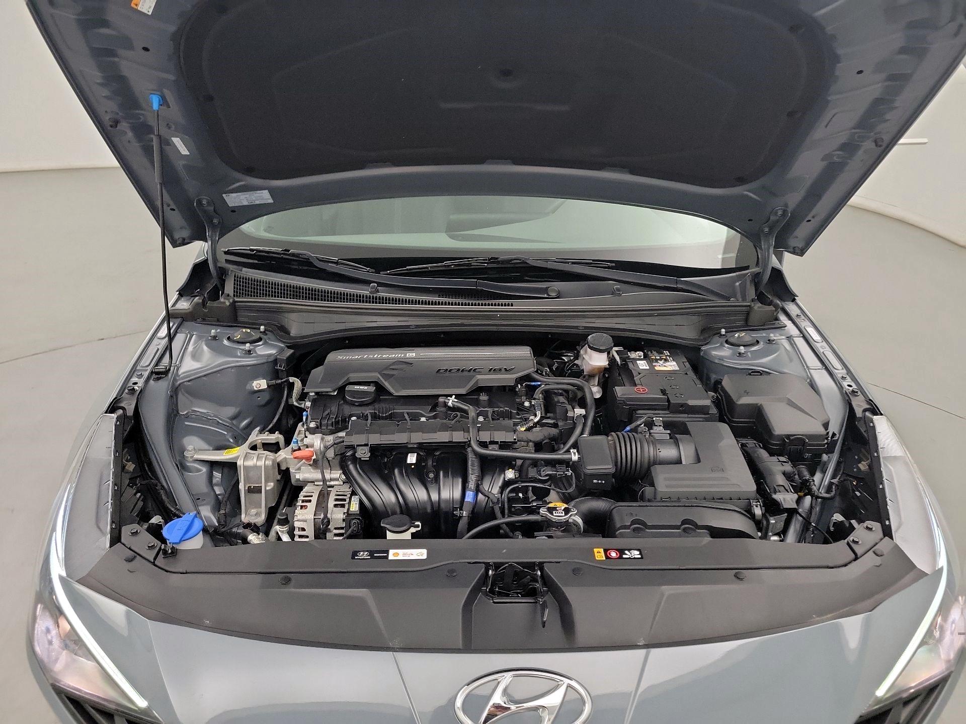 Thumbnail: 2021 Hyundai Elantra - 19