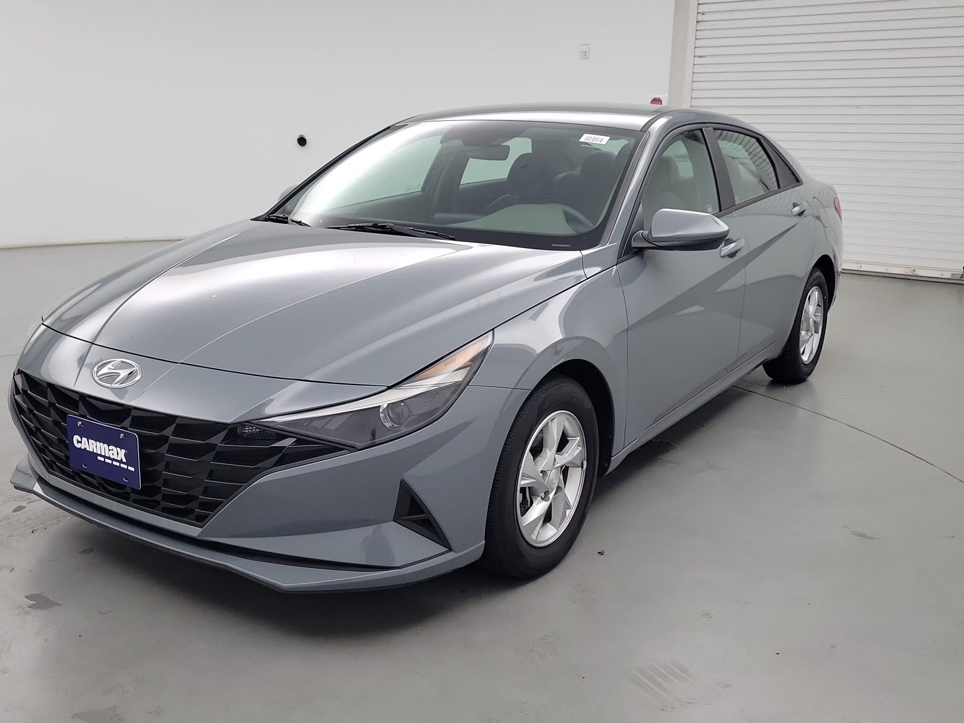 Thumbnail: 2021 Hyundai Elantra - 3