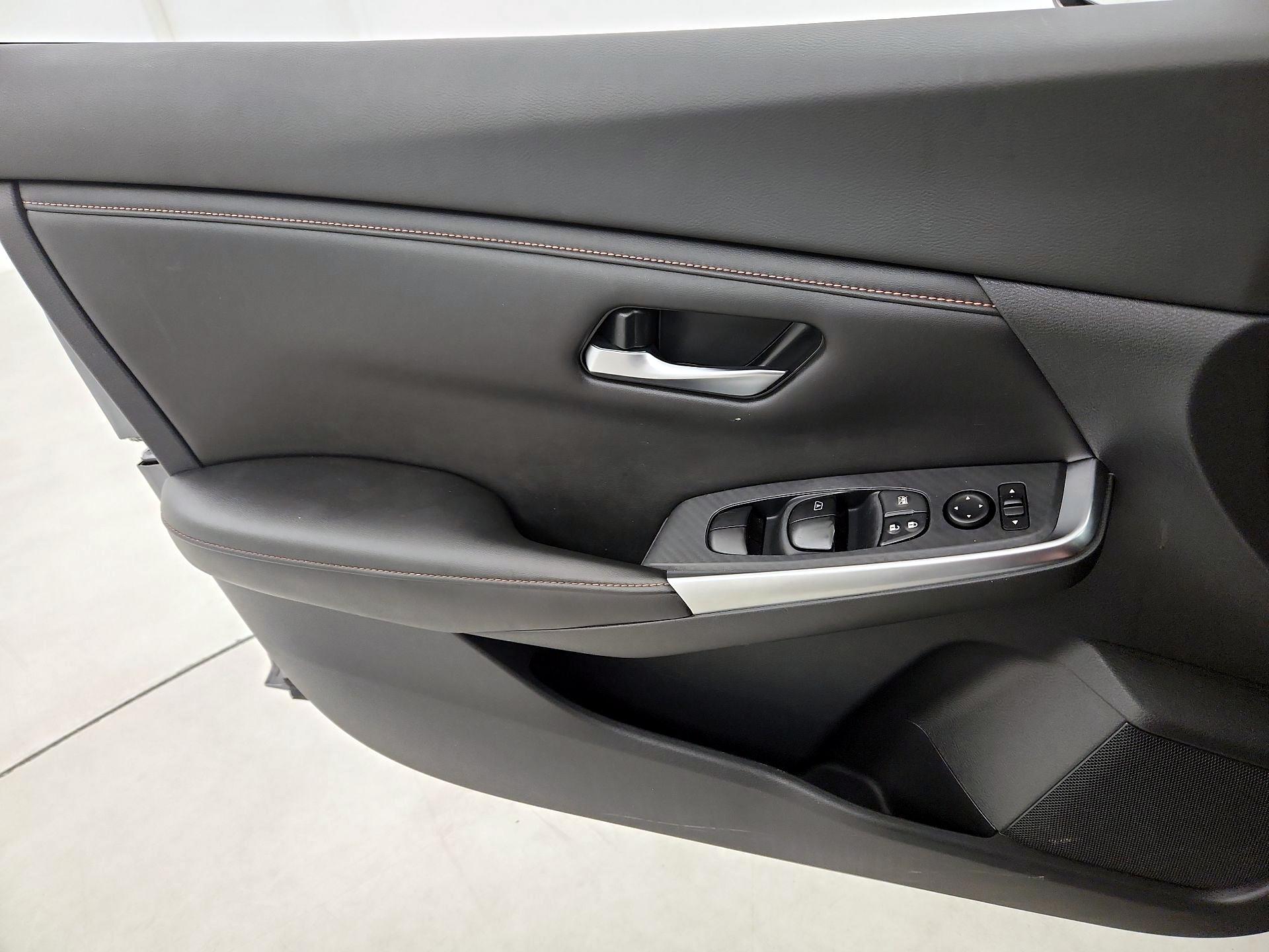 Thumbnail: 2020 Nissan Sentra - 12