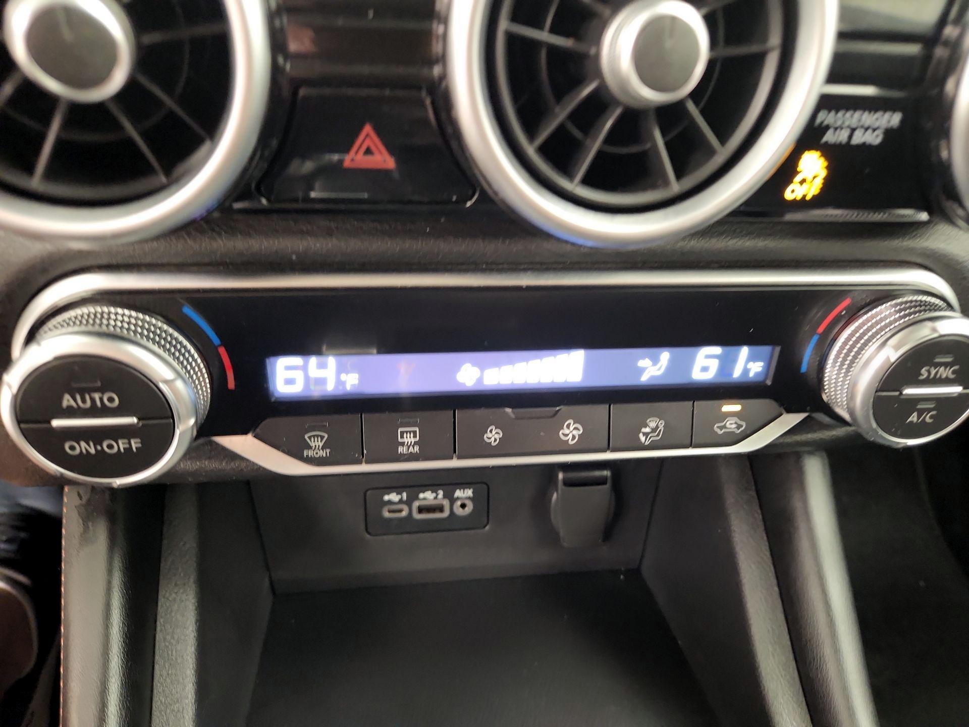 Thumbnail: 2020 Nissan Sentra - 16