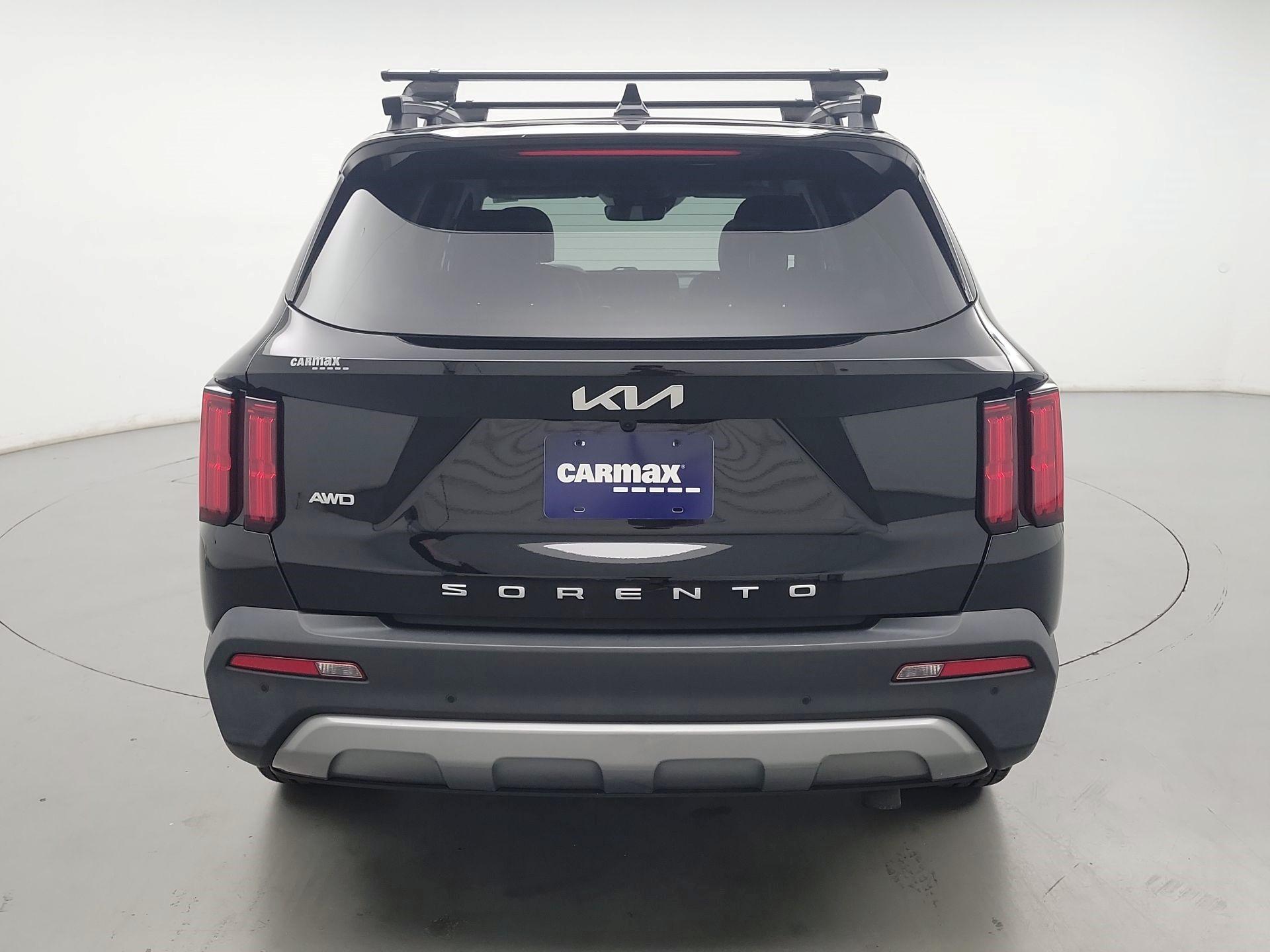 Thumbnail: 2022 Kia Sorento - 6