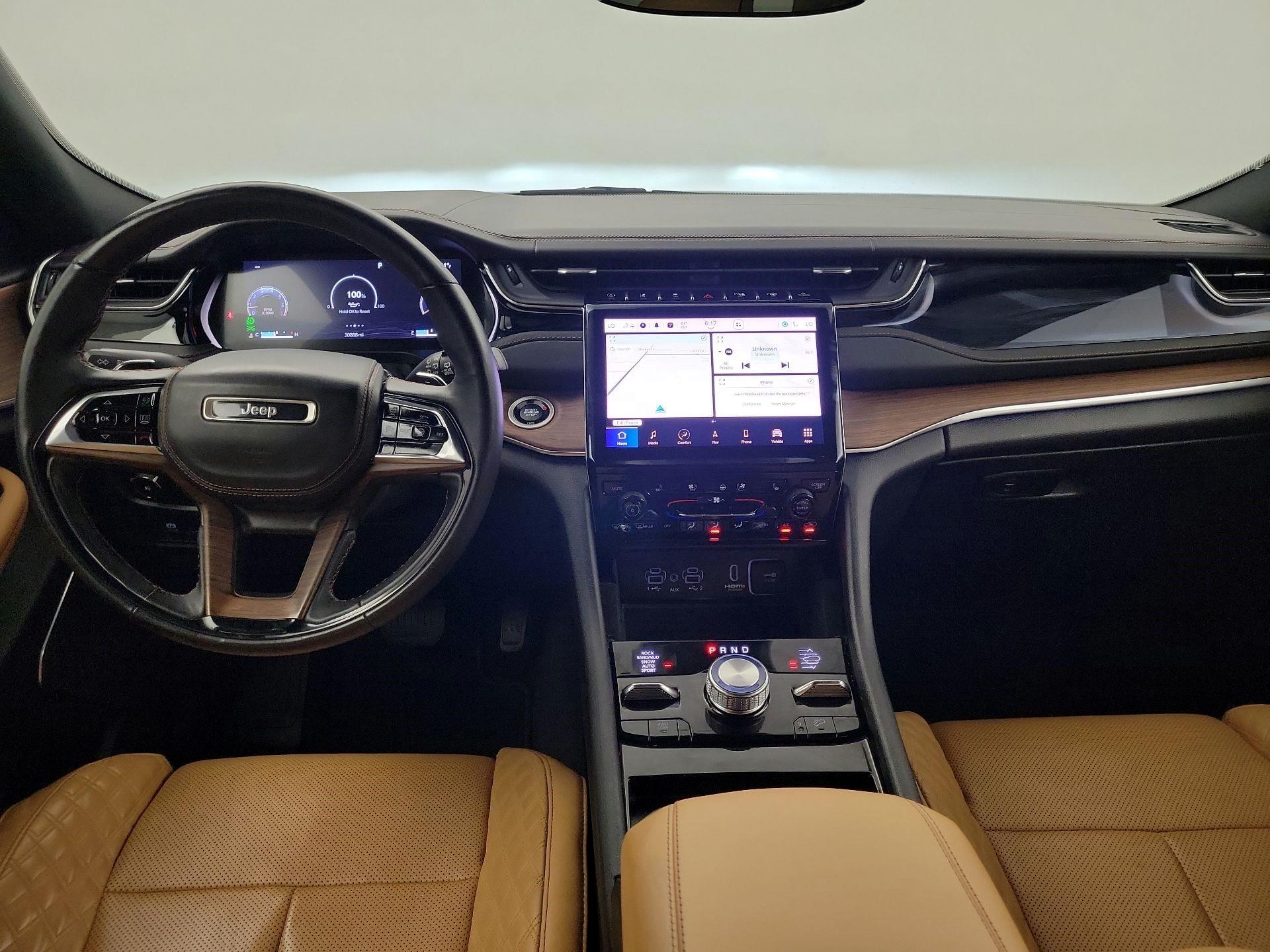 Thumbnail: 2022 Jeep Grand Cherokee - 8