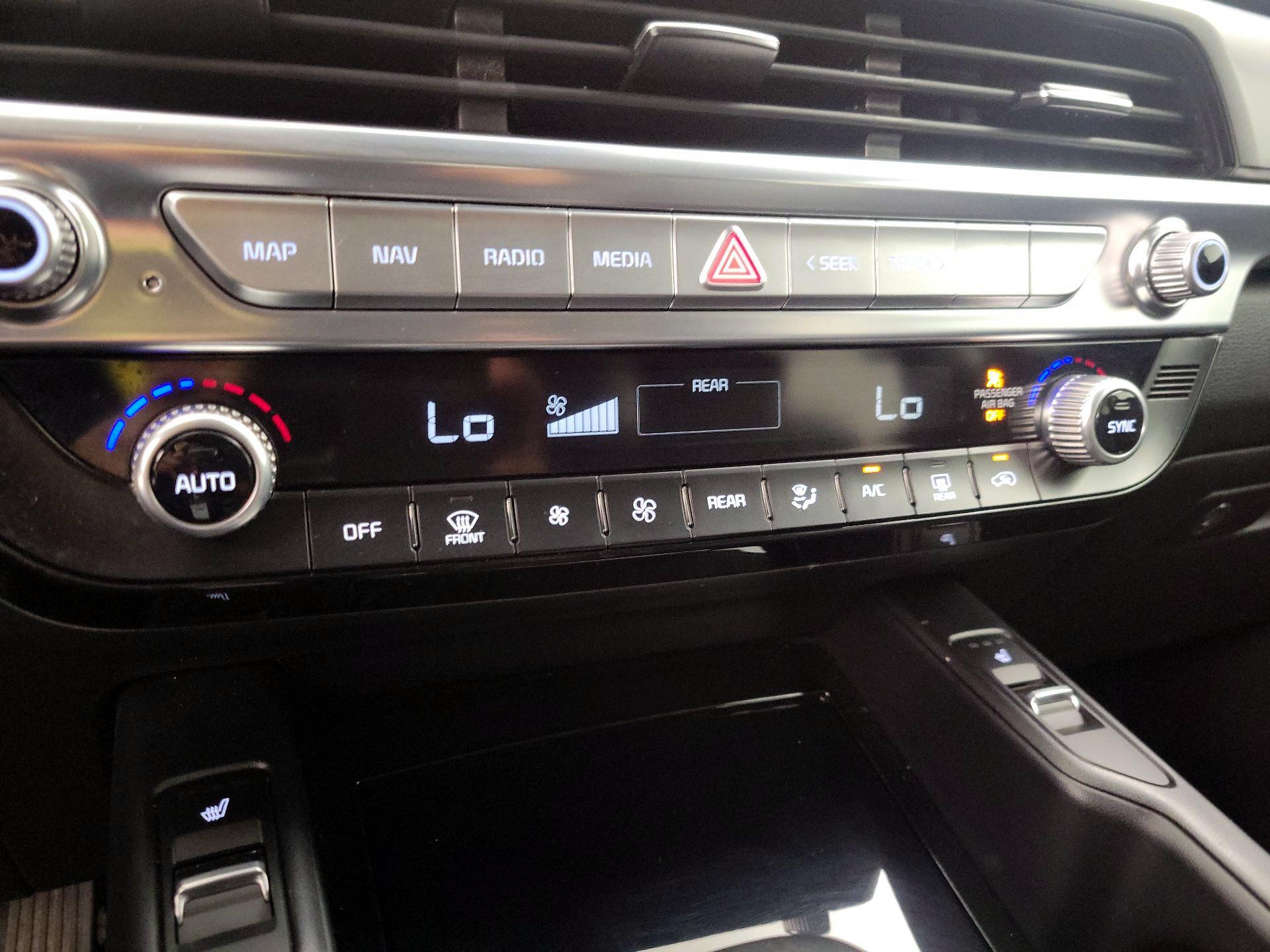 Thumbnail: 2022 Kia Telluride - 17