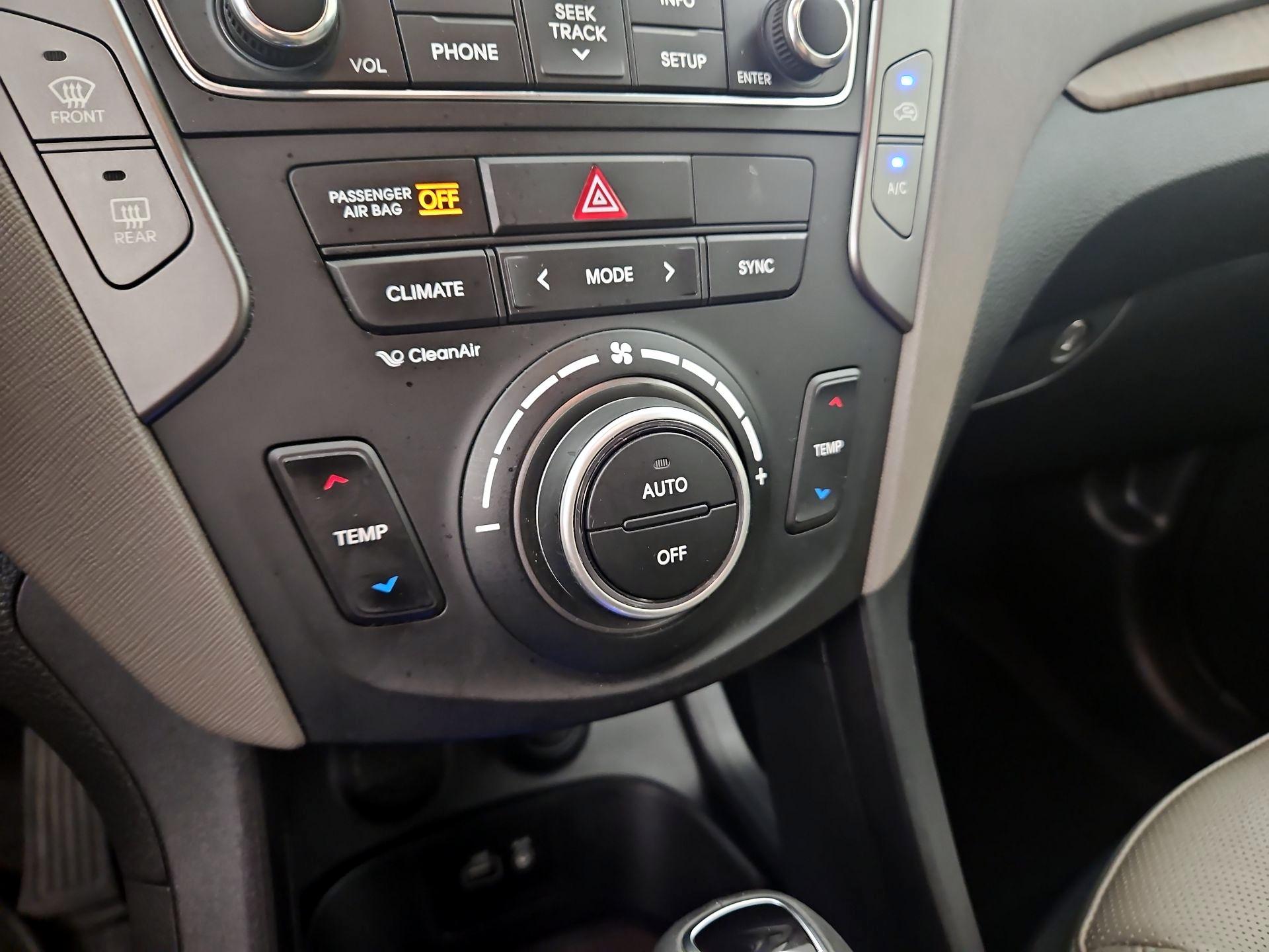 Thumbnail: 2018 Hyundai Santa Fe - 16