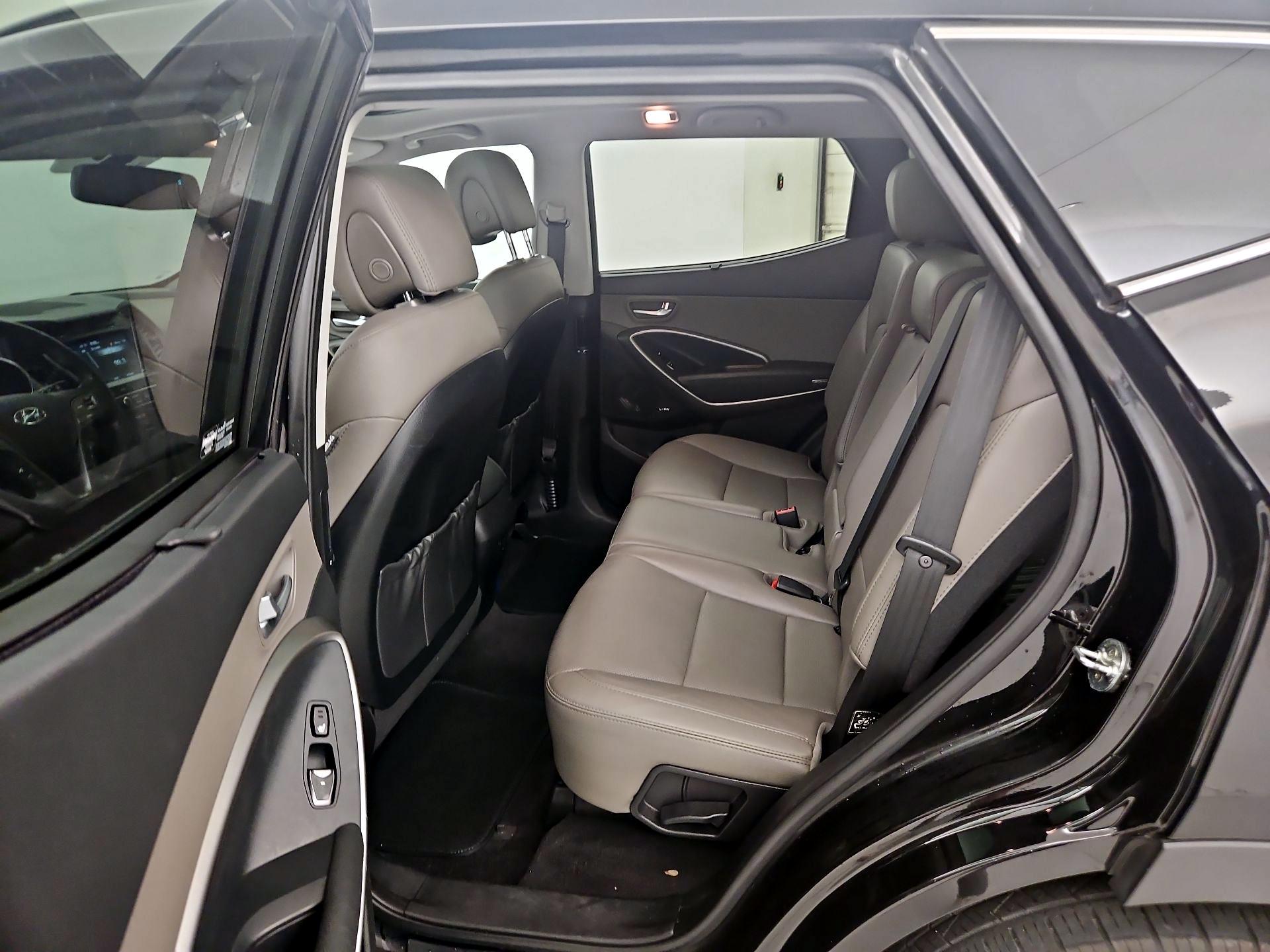 Thumbnail: 2018 Hyundai Santa Fe - 20
