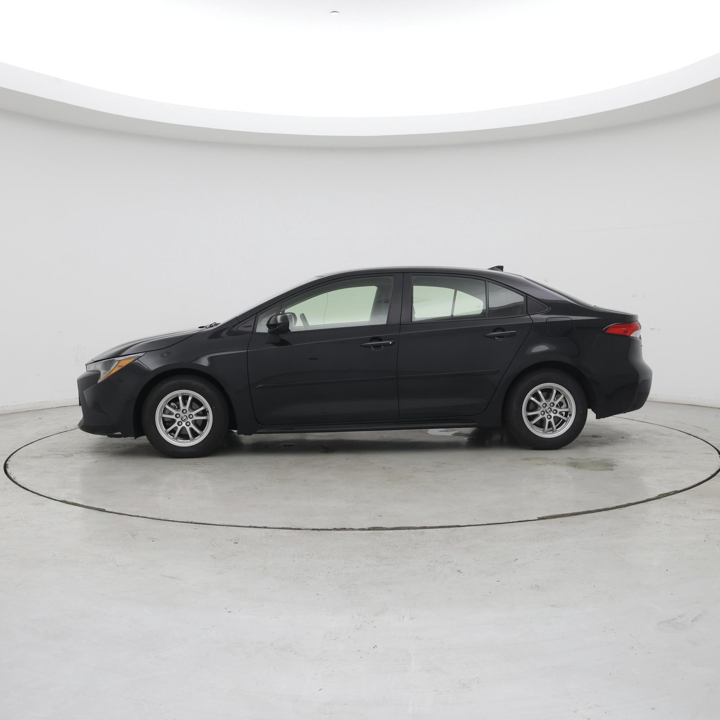 Thumbnail: 2022 Toyota Corolla - 3