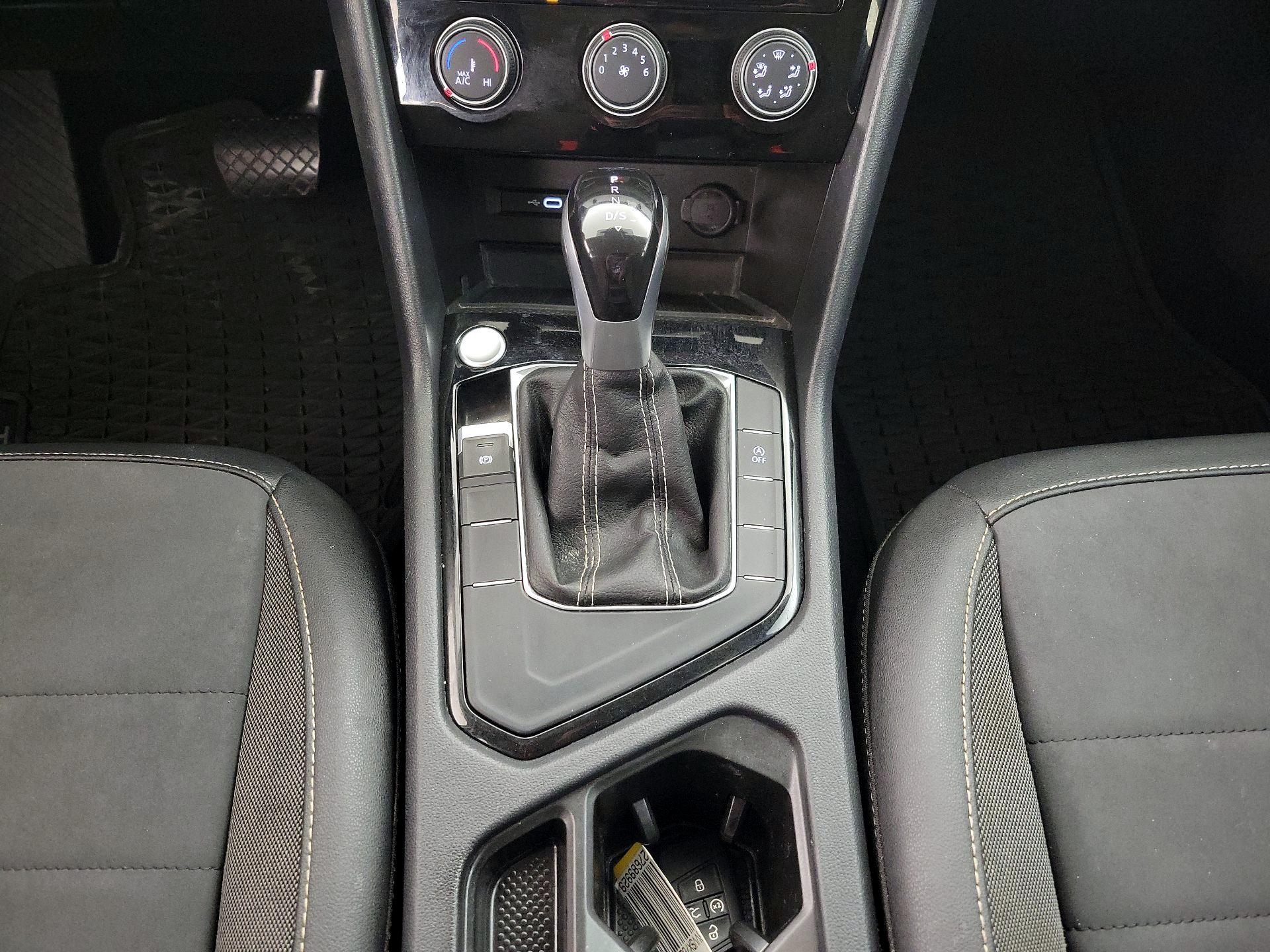 Thumbnail: 2023 Volkswagen Taos - 17