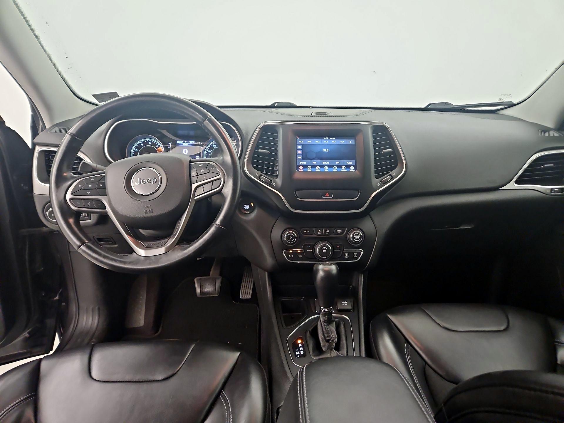 Thumbnail: 2019 Jeep Cherokee - 9