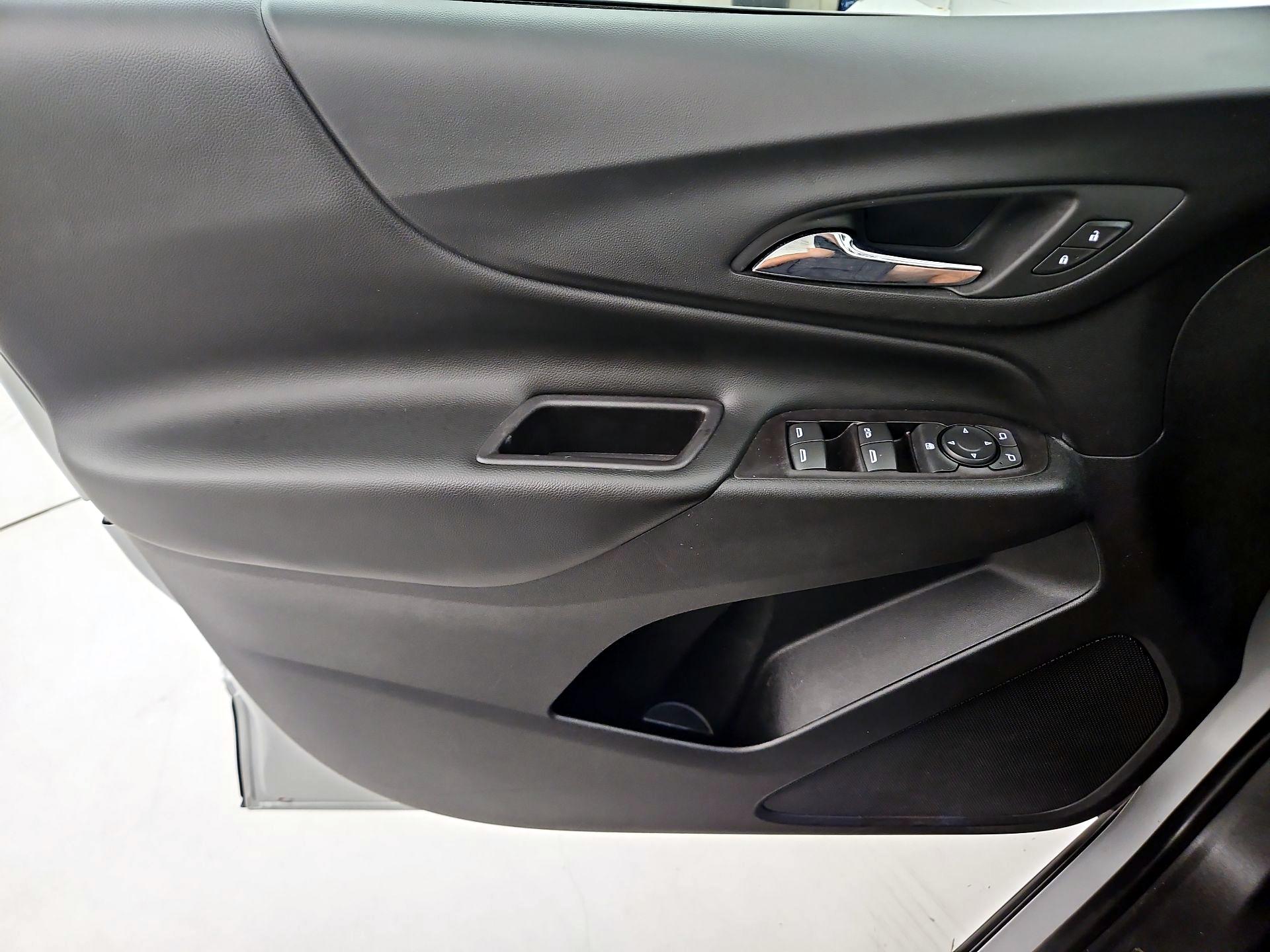Thumbnail: 2020 Chevrolet Equinox - 12