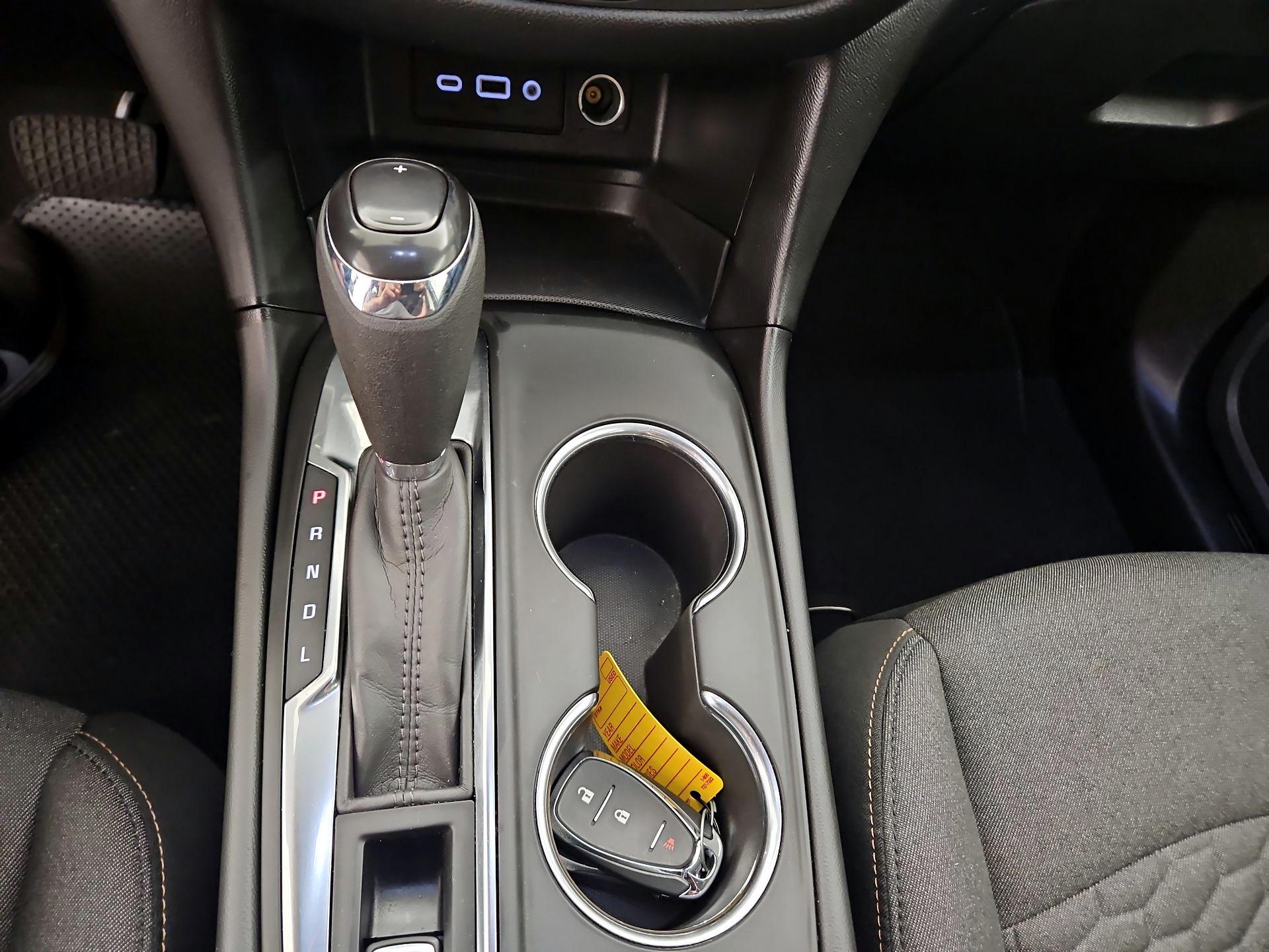 Thumbnail: 2020 Chevrolet Equinox - 17