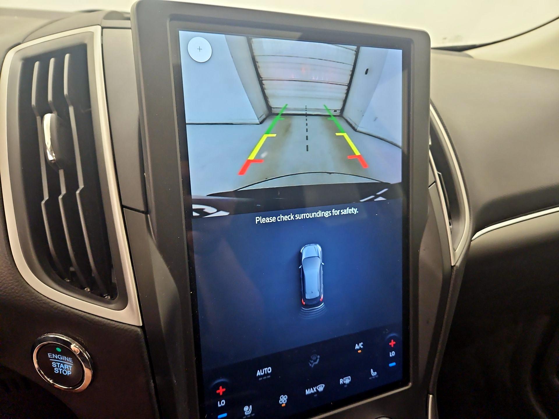 Thumbnail: 2022 Ford Edge - 14