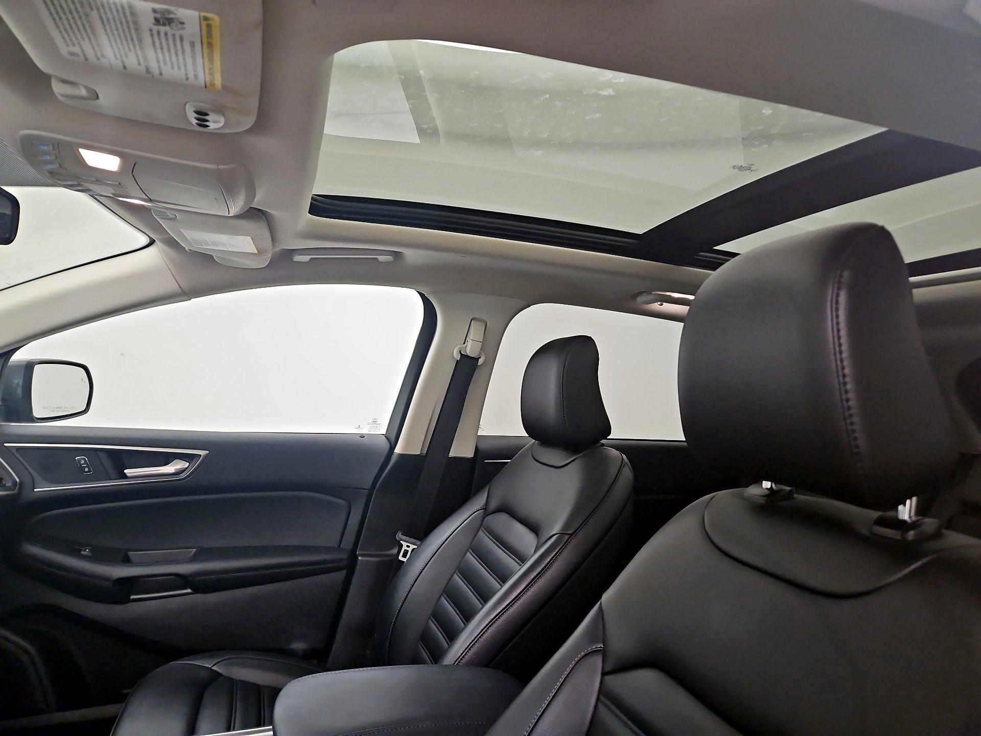 Thumbnail: 2022 Ford Edge - 19