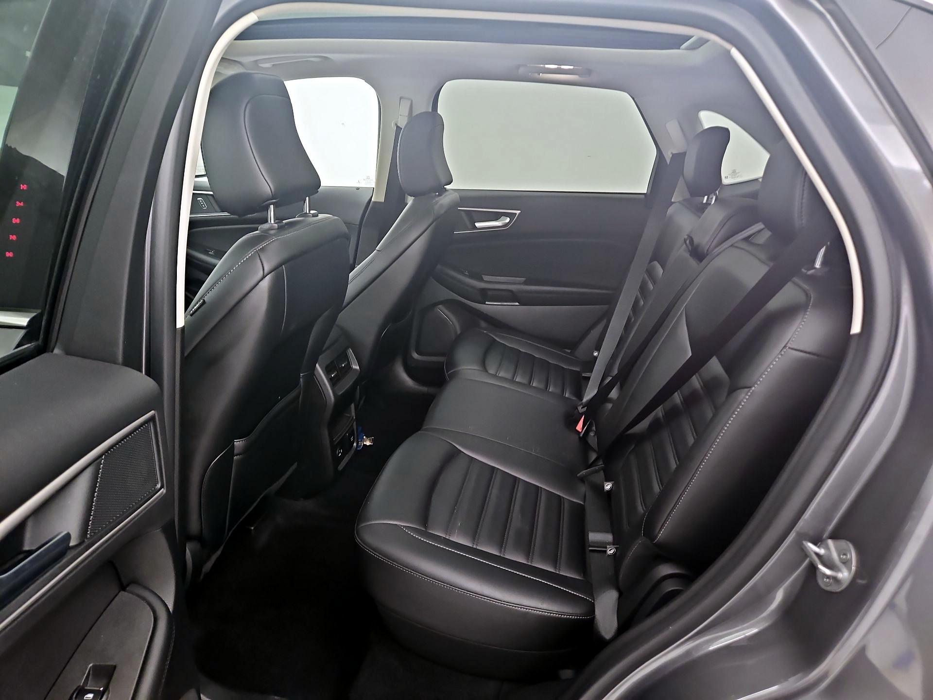 Thumbnail: 2022 Ford Edge - 20