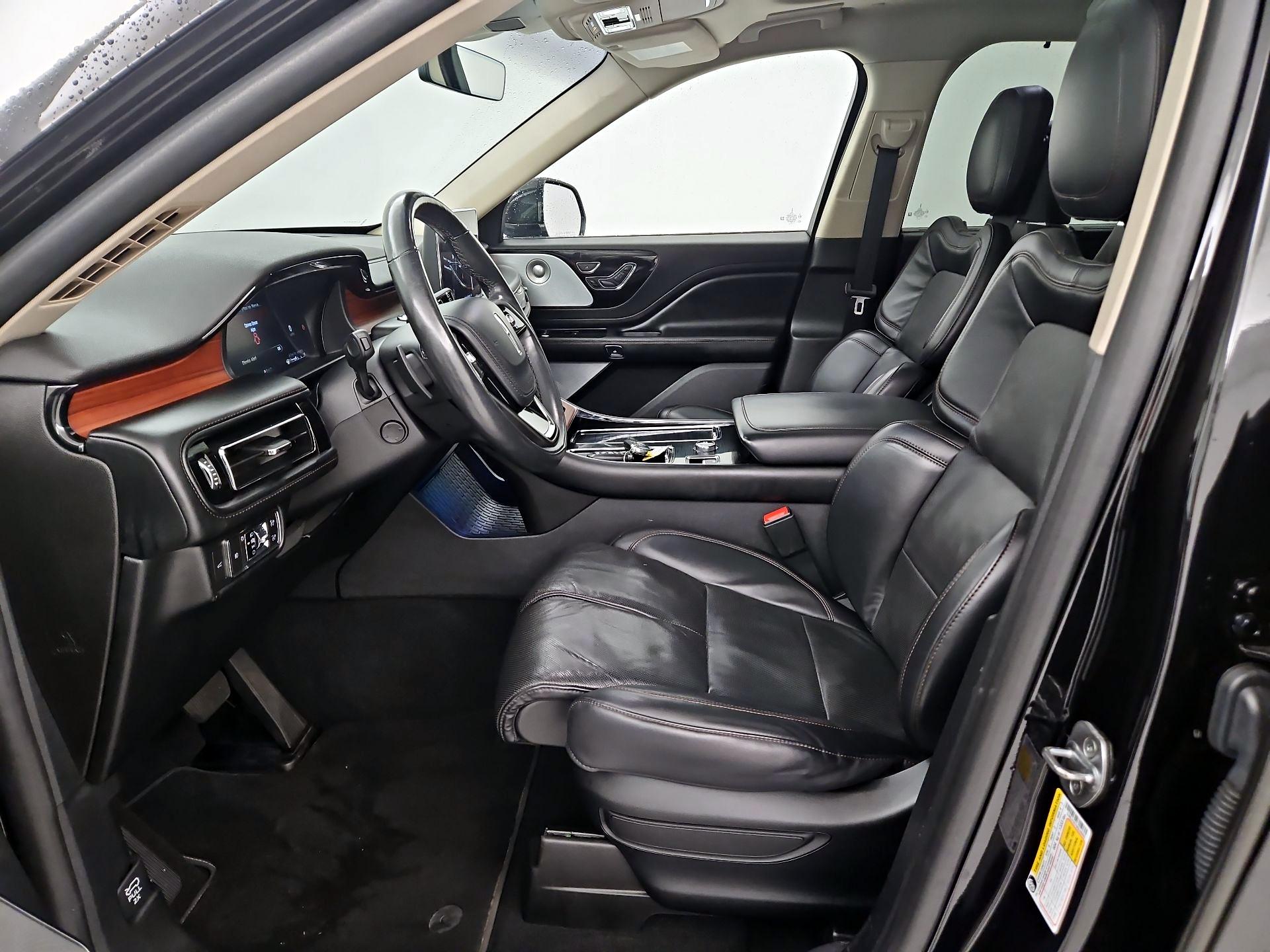 Thumbnail: 2021 Lincoln Aviator - 11