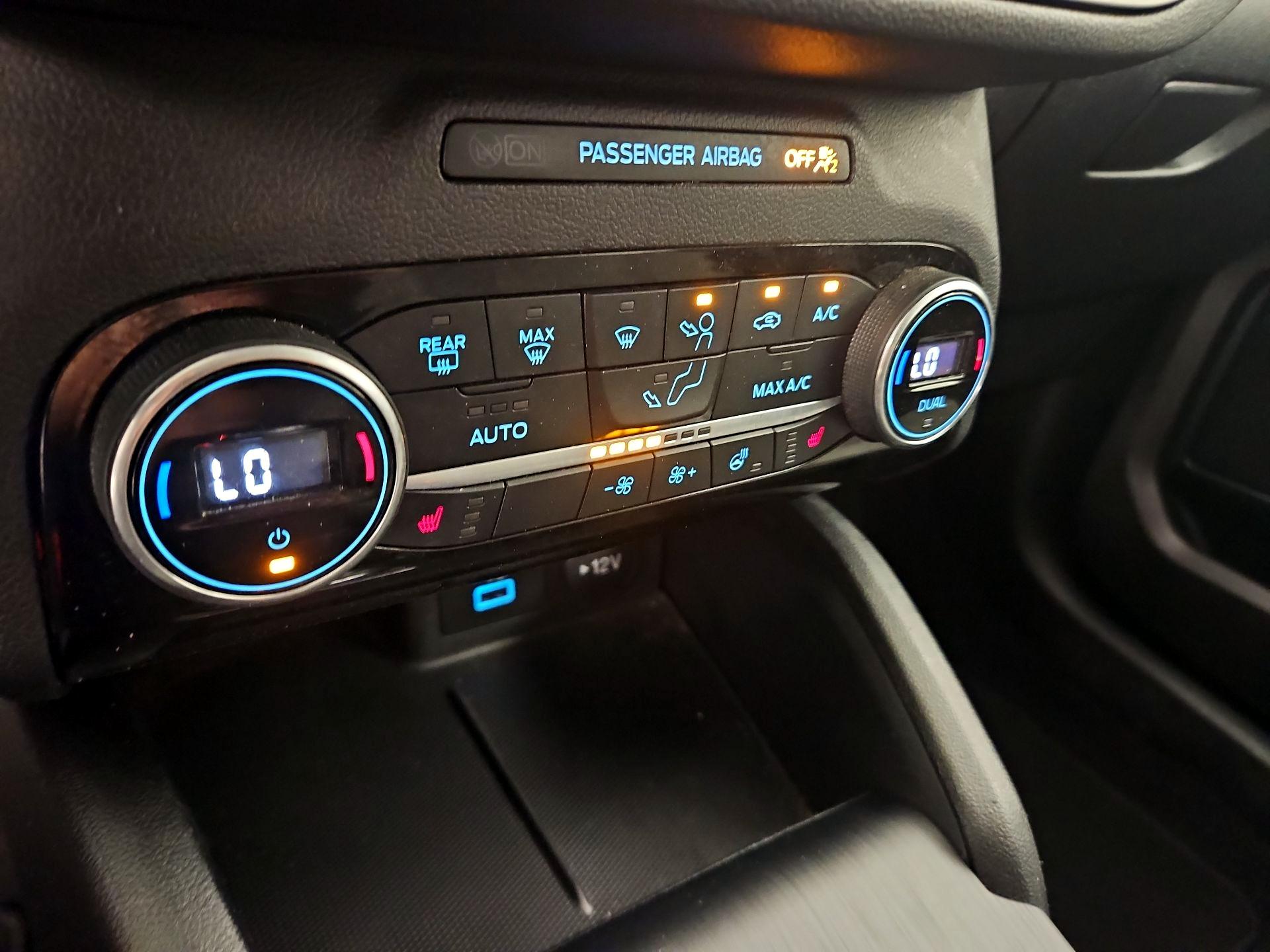 Thumbnail: 2021 Ford Escape - 16