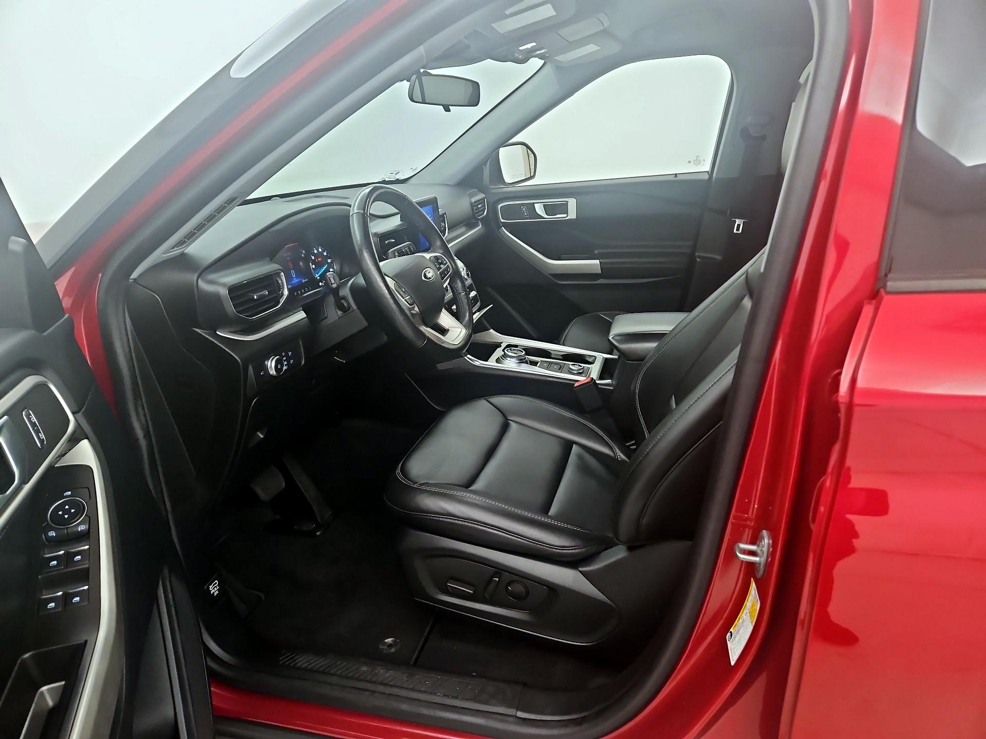 Thumbnail: 2022 Ford Explorer - 11