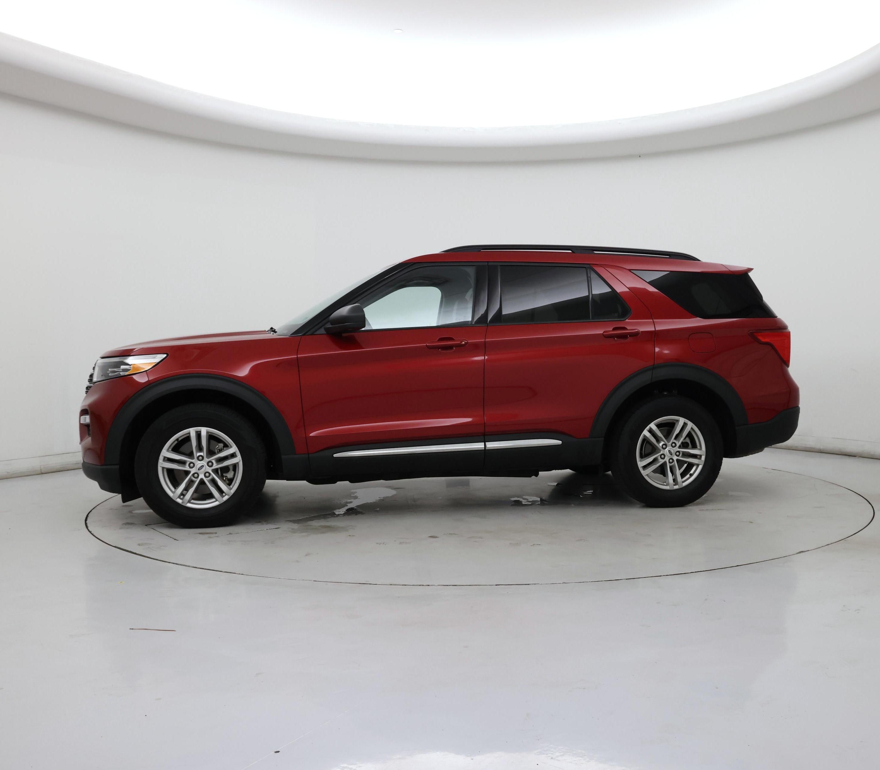 Thumbnail: 2022 Ford Explorer - 3