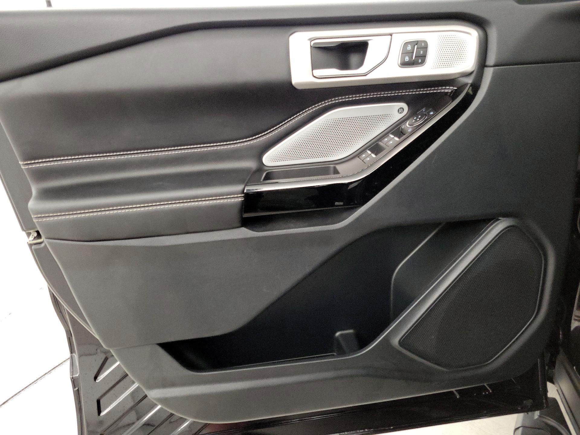 Thumbnail: 2022 Ford Explorer - 12