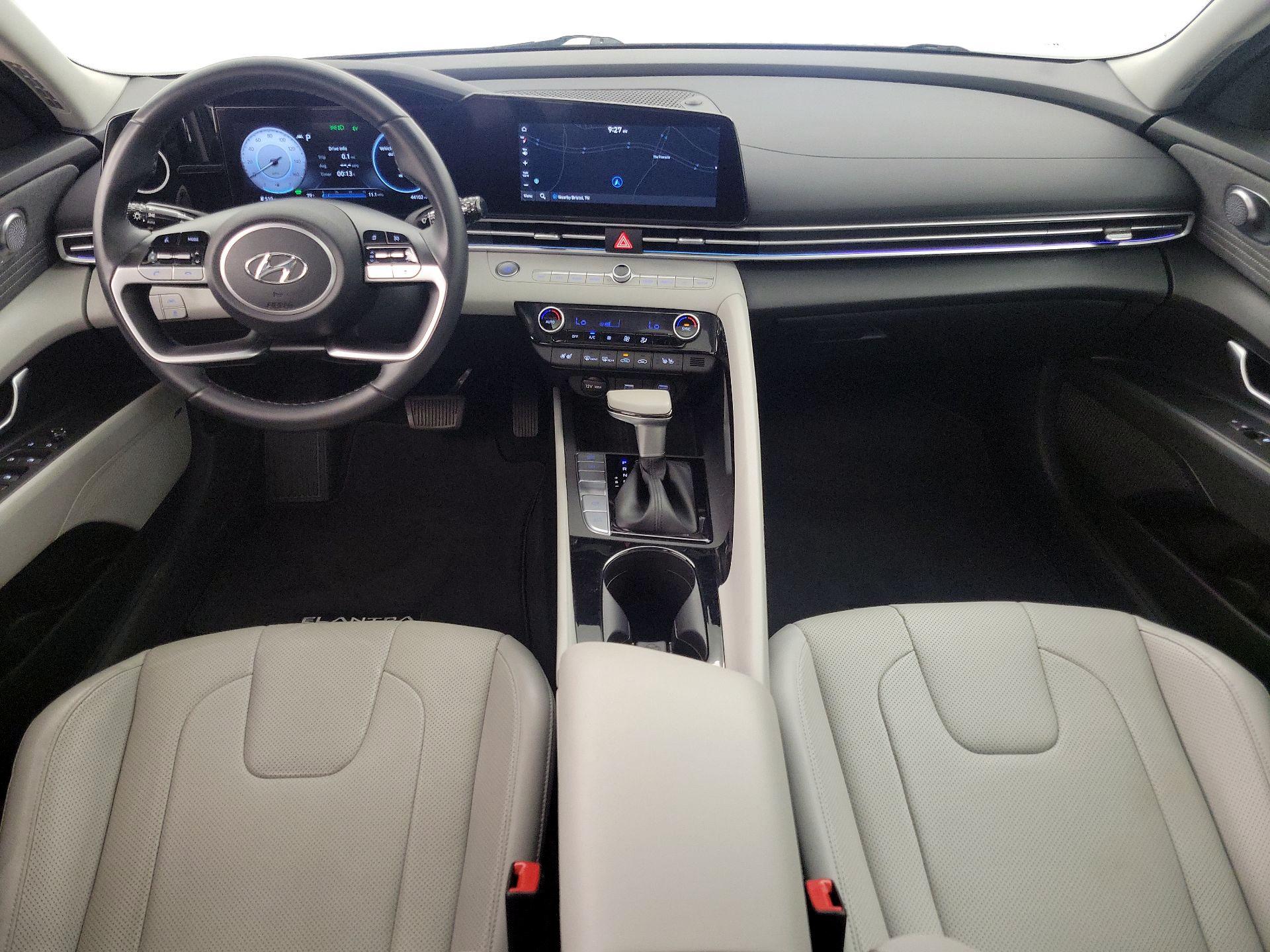 Thumbnail: 2022 Hyundai Elantra - 9