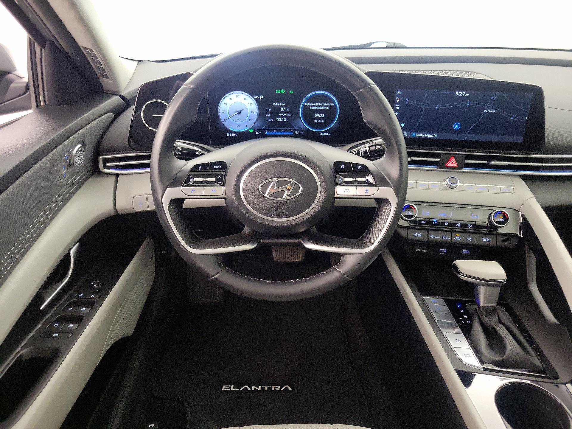 Thumbnail: 2022 Hyundai Elantra - 10