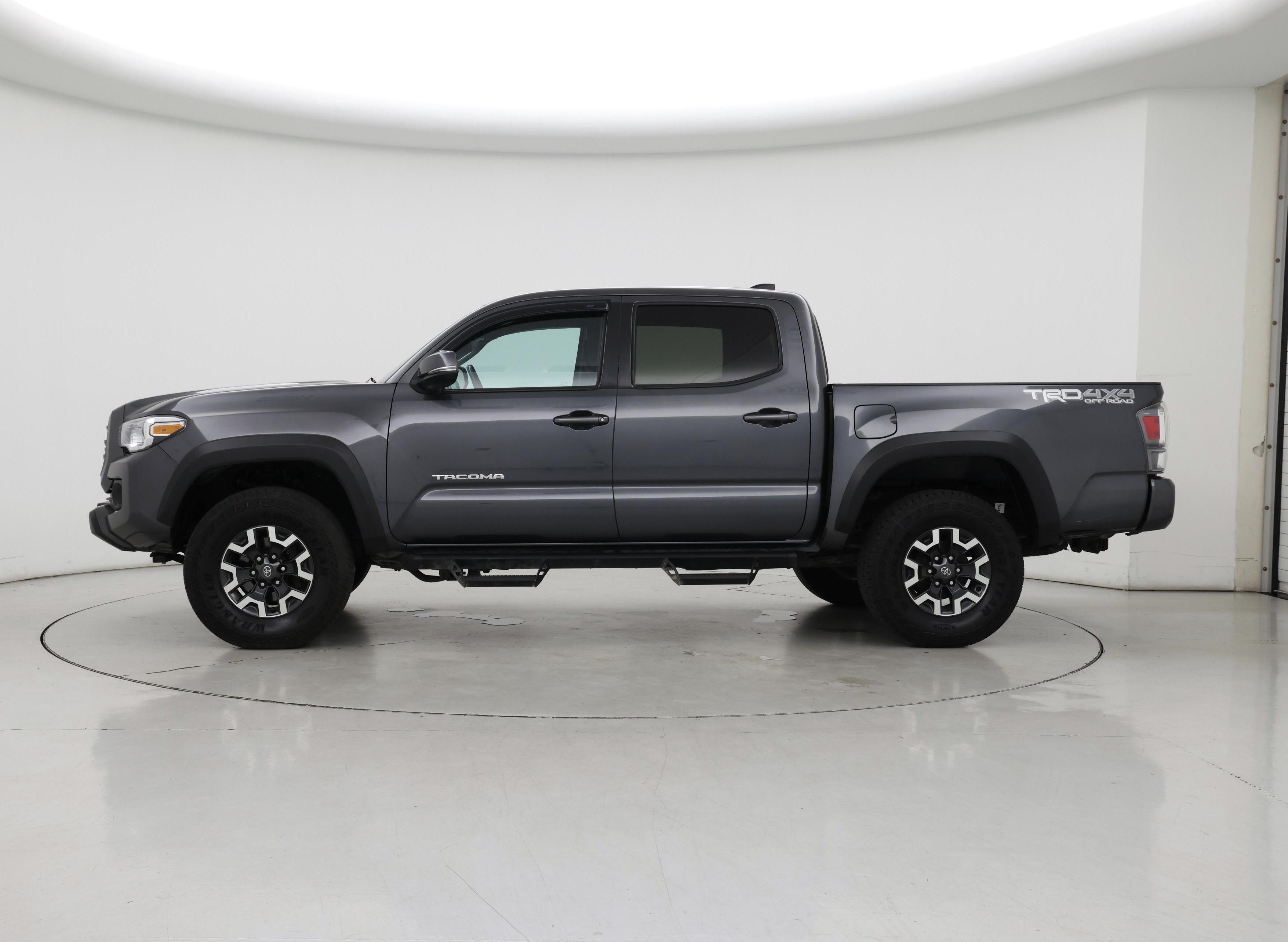 Thumbnail: 2022 Toyota Tacoma - 3