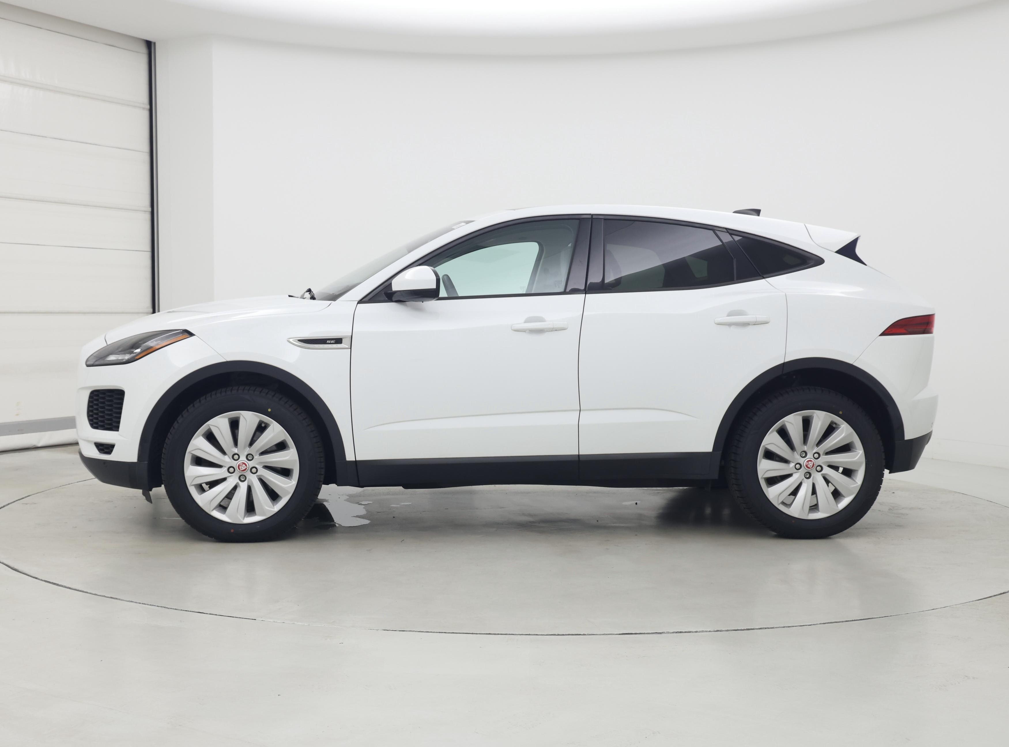 Thumbnail: 2020 Jaguar E-Pace - 3
