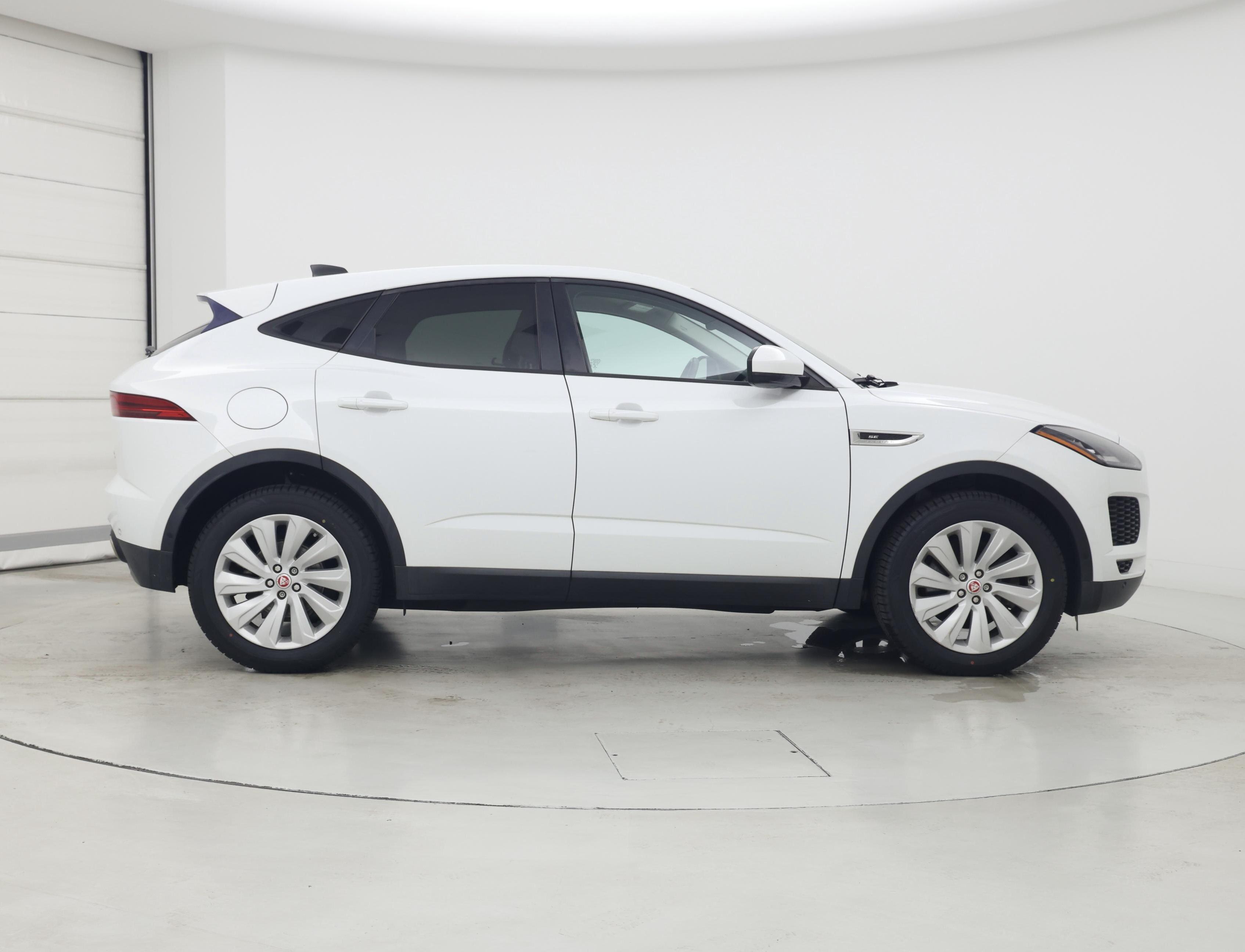 Thumbnail: 2020 Jaguar E-Pace - 7