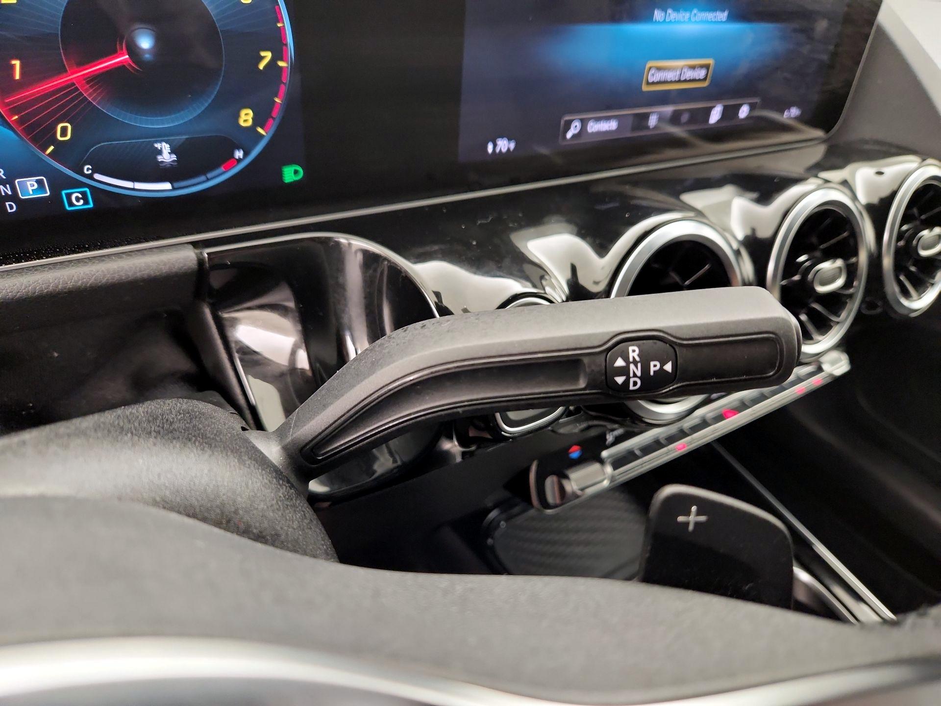 Thumbnail: 2021 Mercedes-Benz GLA - 17