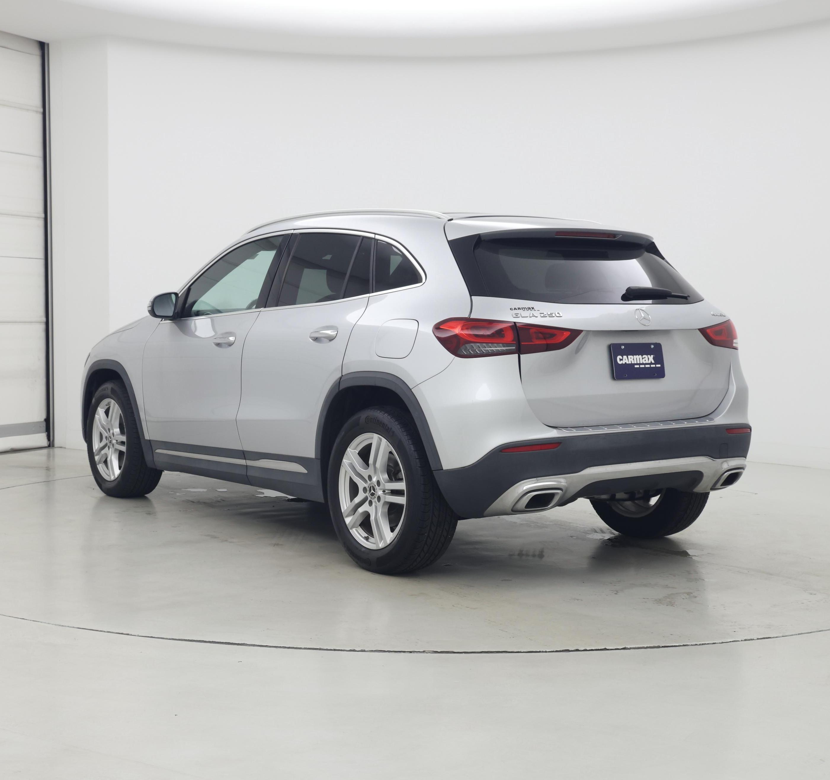 Thumbnail: 2021 Mercedes-Benz GLA - 2