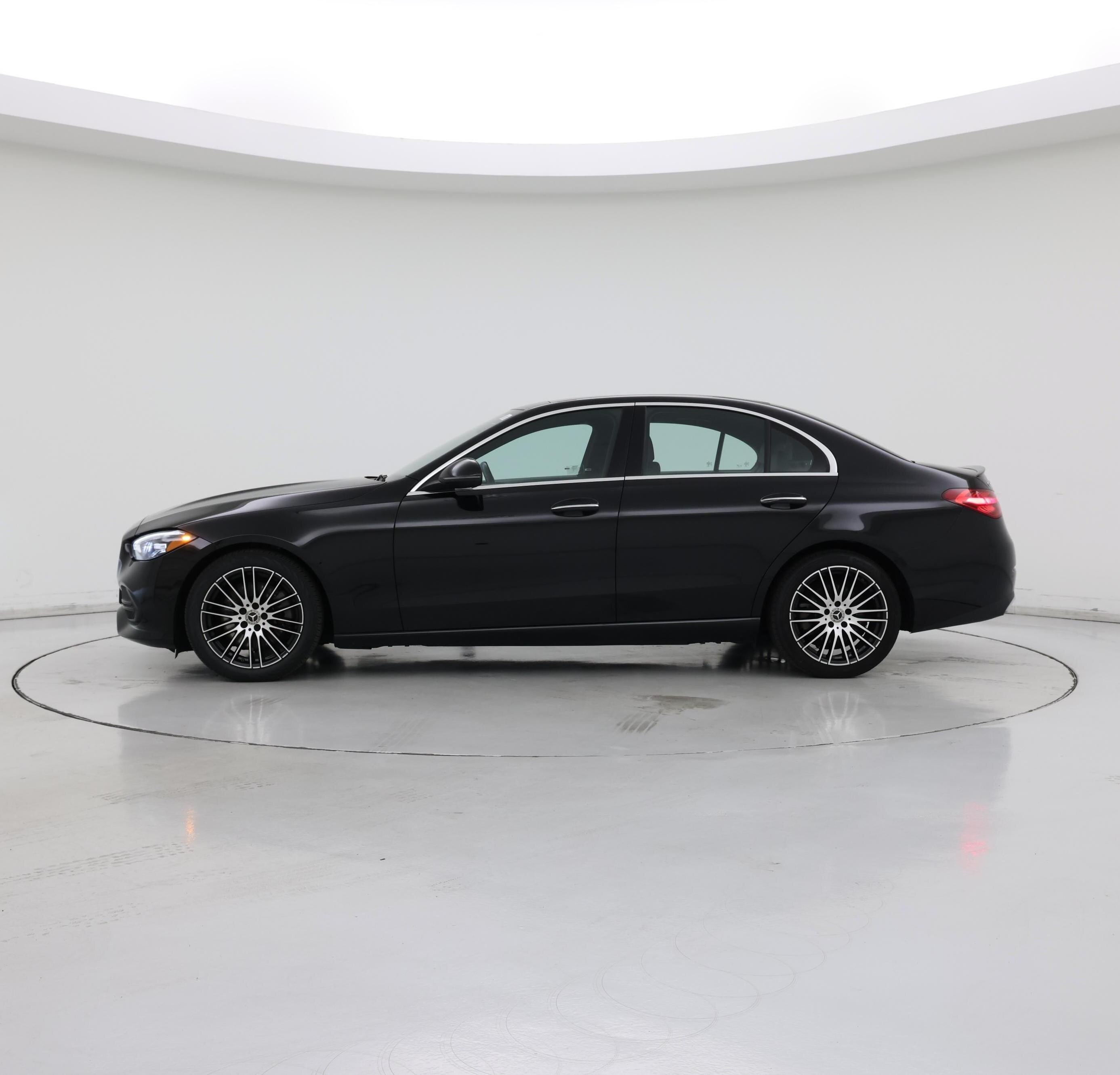 Thumbnail: 2023 Mercedes-Benz C-Class - 3