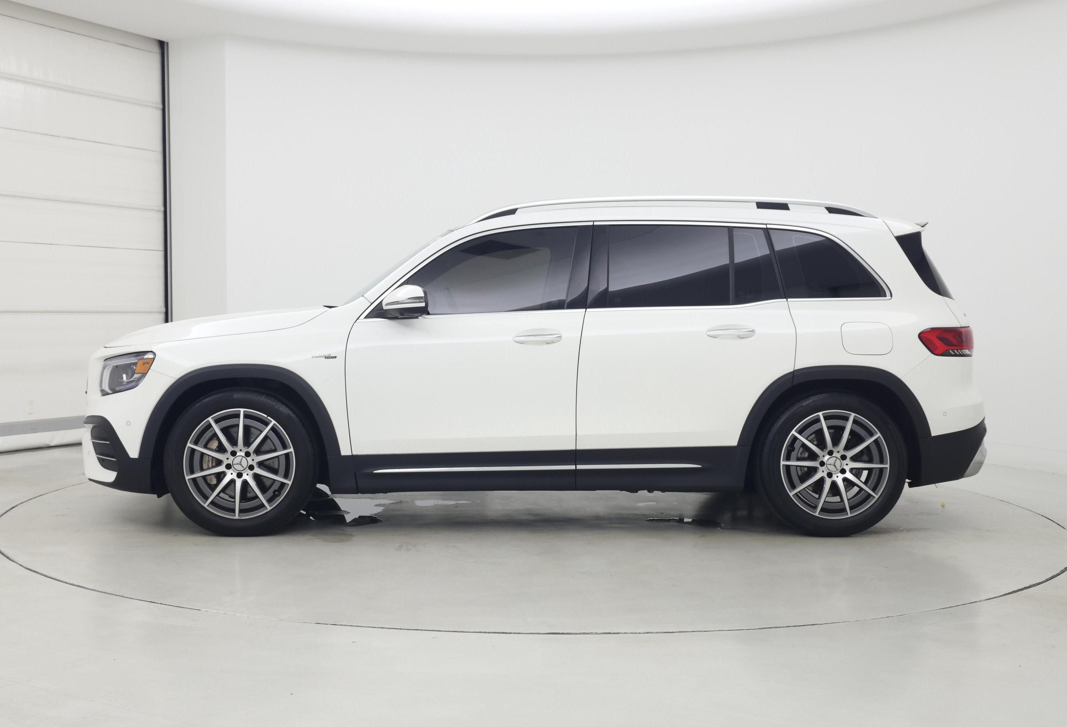 Thumbnail: 2022 Mercedes-Benz GLB - 3
