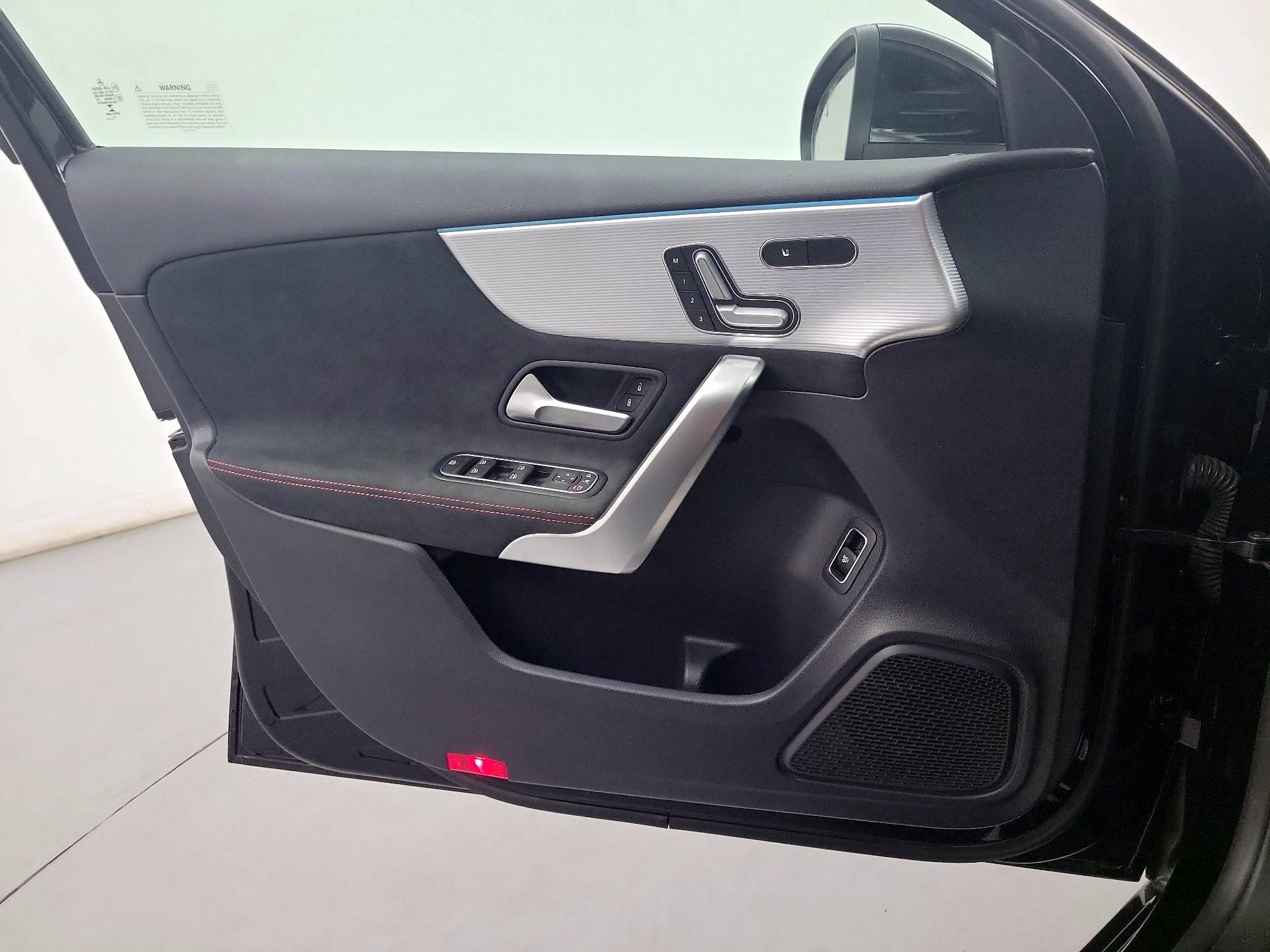 Thumbnail: 2022 Mercedes-Benz A-Class - 10