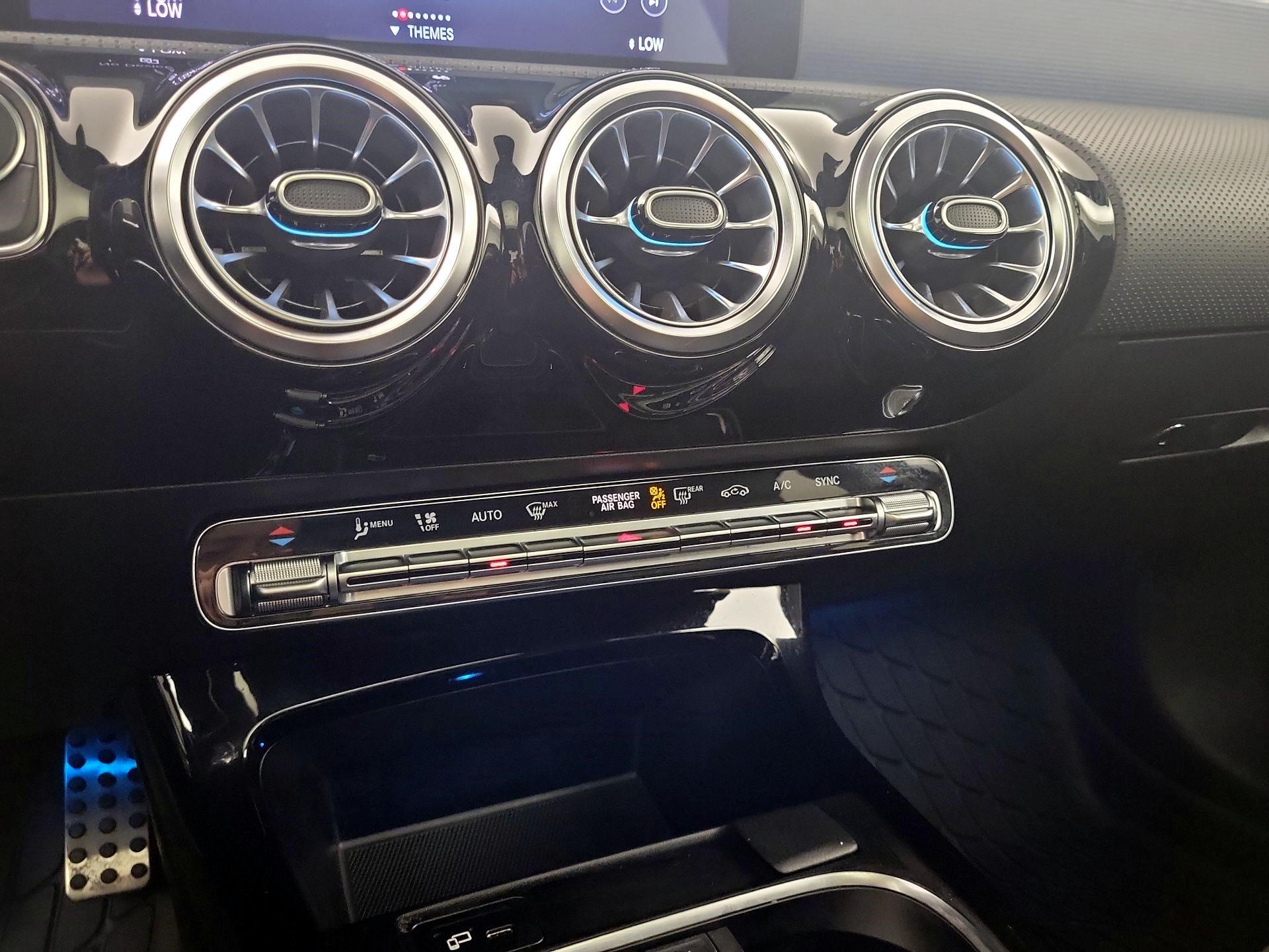 Thumbnail: 2022 Mercedes-Benz A-Class - 15