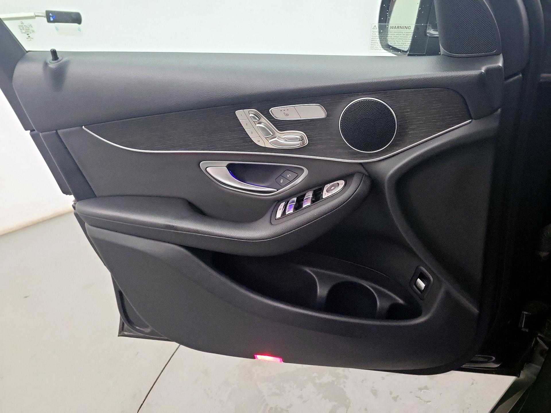 Thumbnail: 2021 Mercedes-Benz GLC - 10