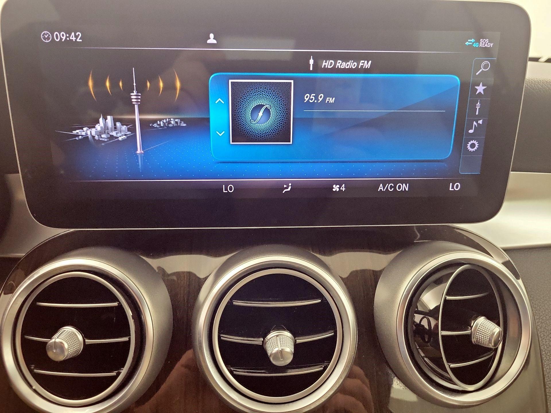Thumbnail: 2020 Mercedes-Benz C-Class - 13