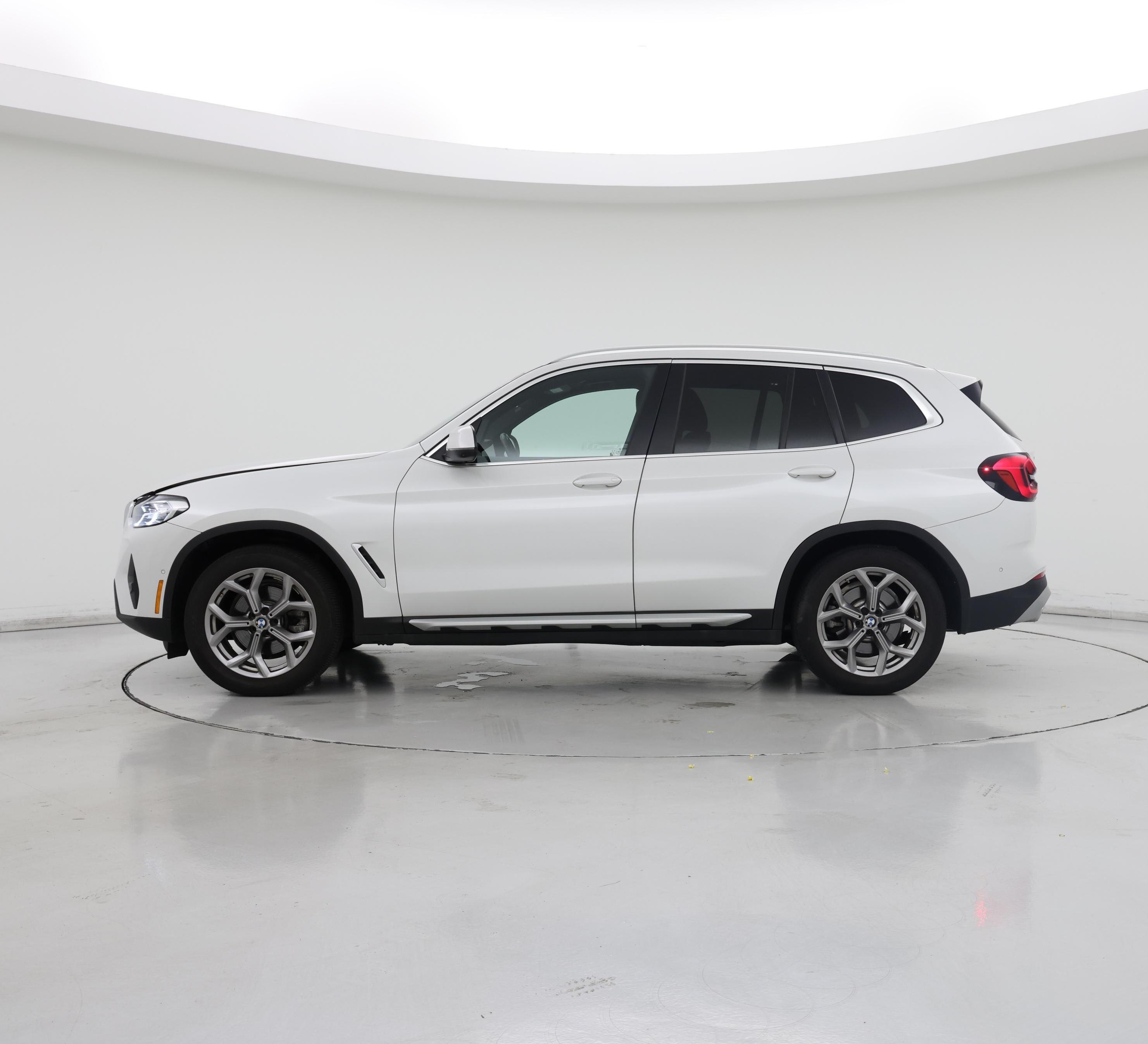 Thumbnail: 2023 BMW X3 - 3