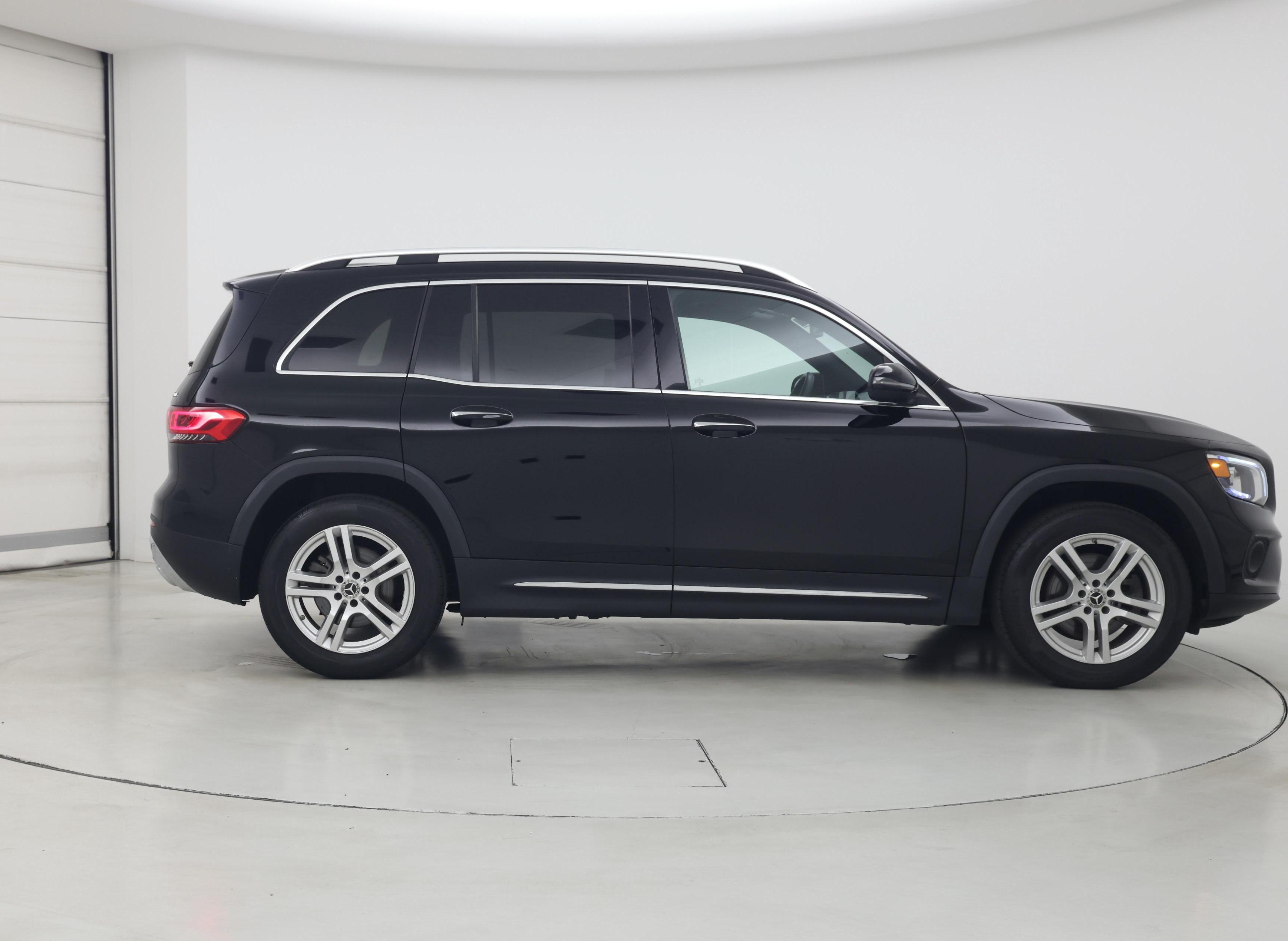 Thumbnail: 2021 Mercedes-Benz GLB - 7