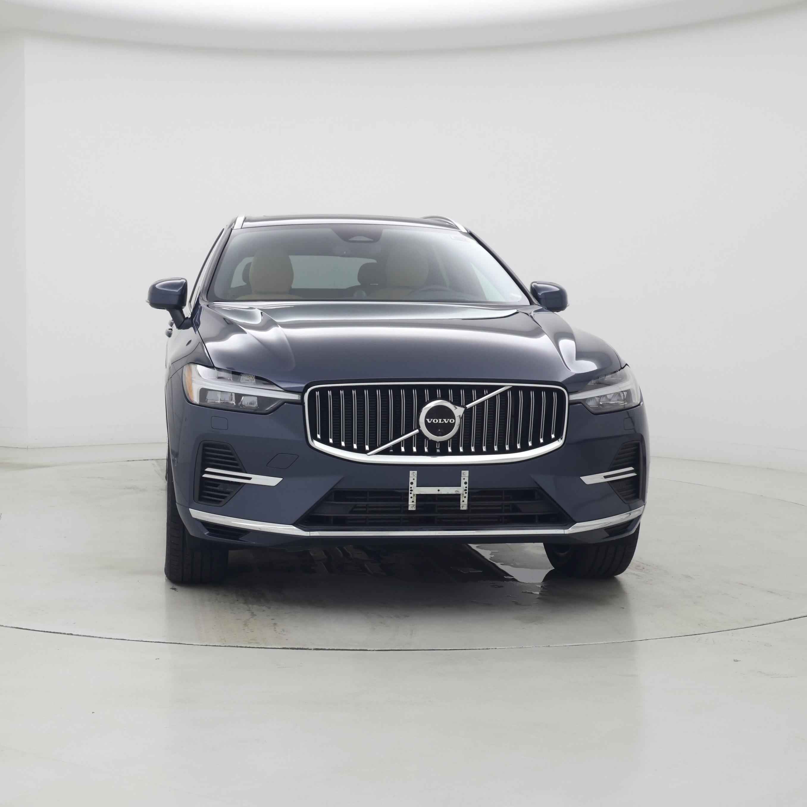 Thumbnail: 2022 Volvo XC60 - 5
