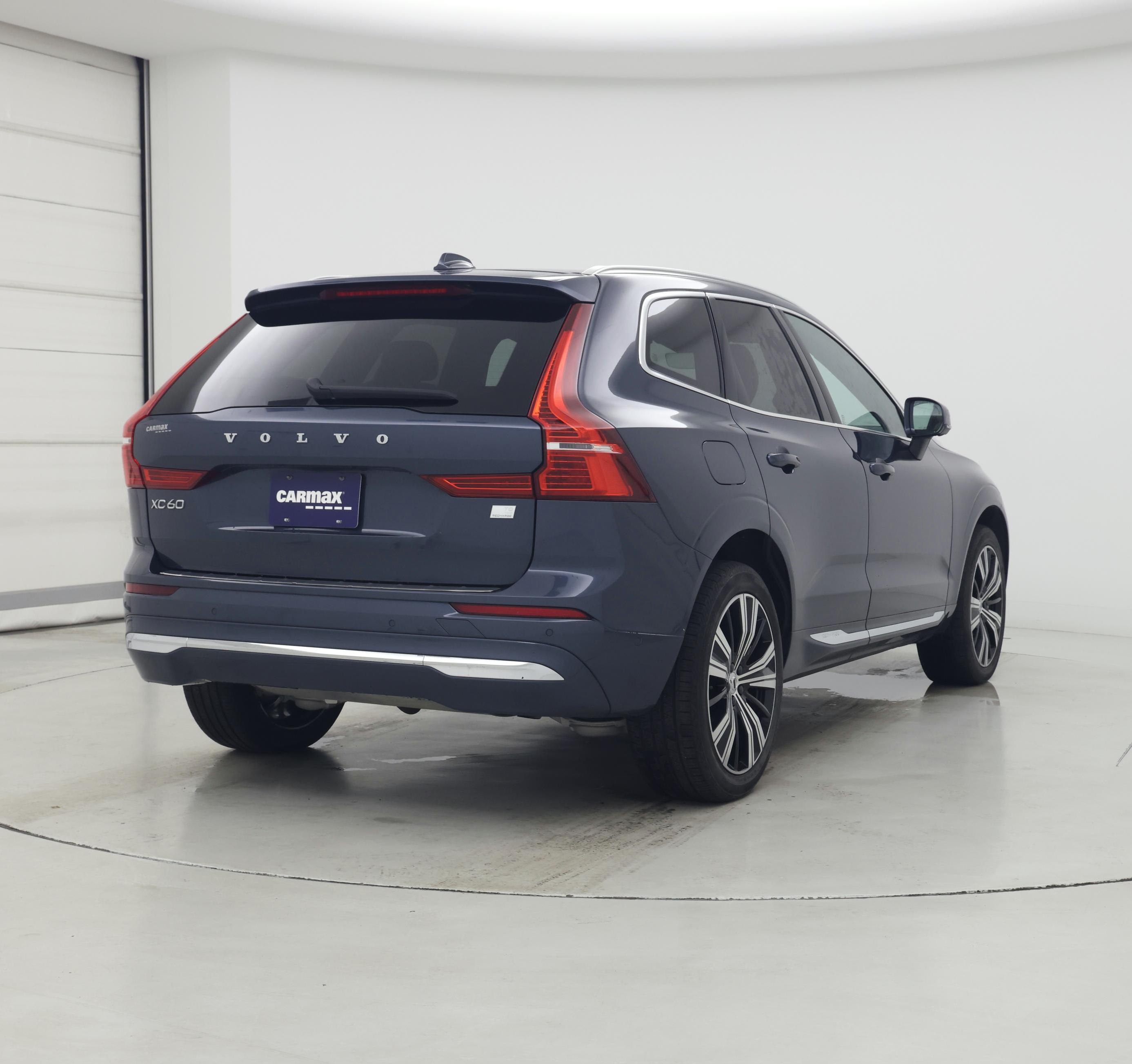 Thumbnail: 2022 Volvo XC60 - 8