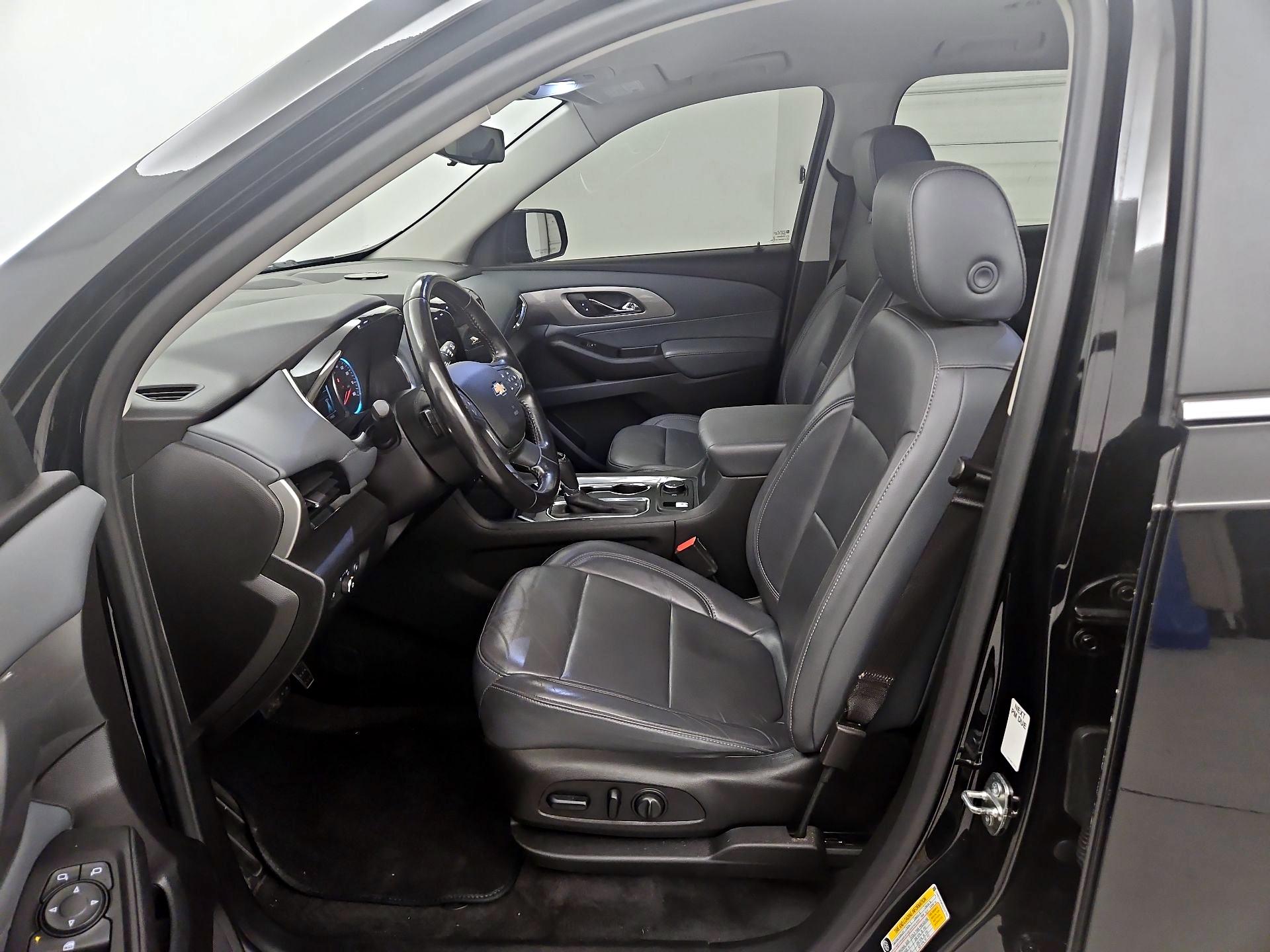 Thumbnail: 2019 Chevrolet Traverse - 11