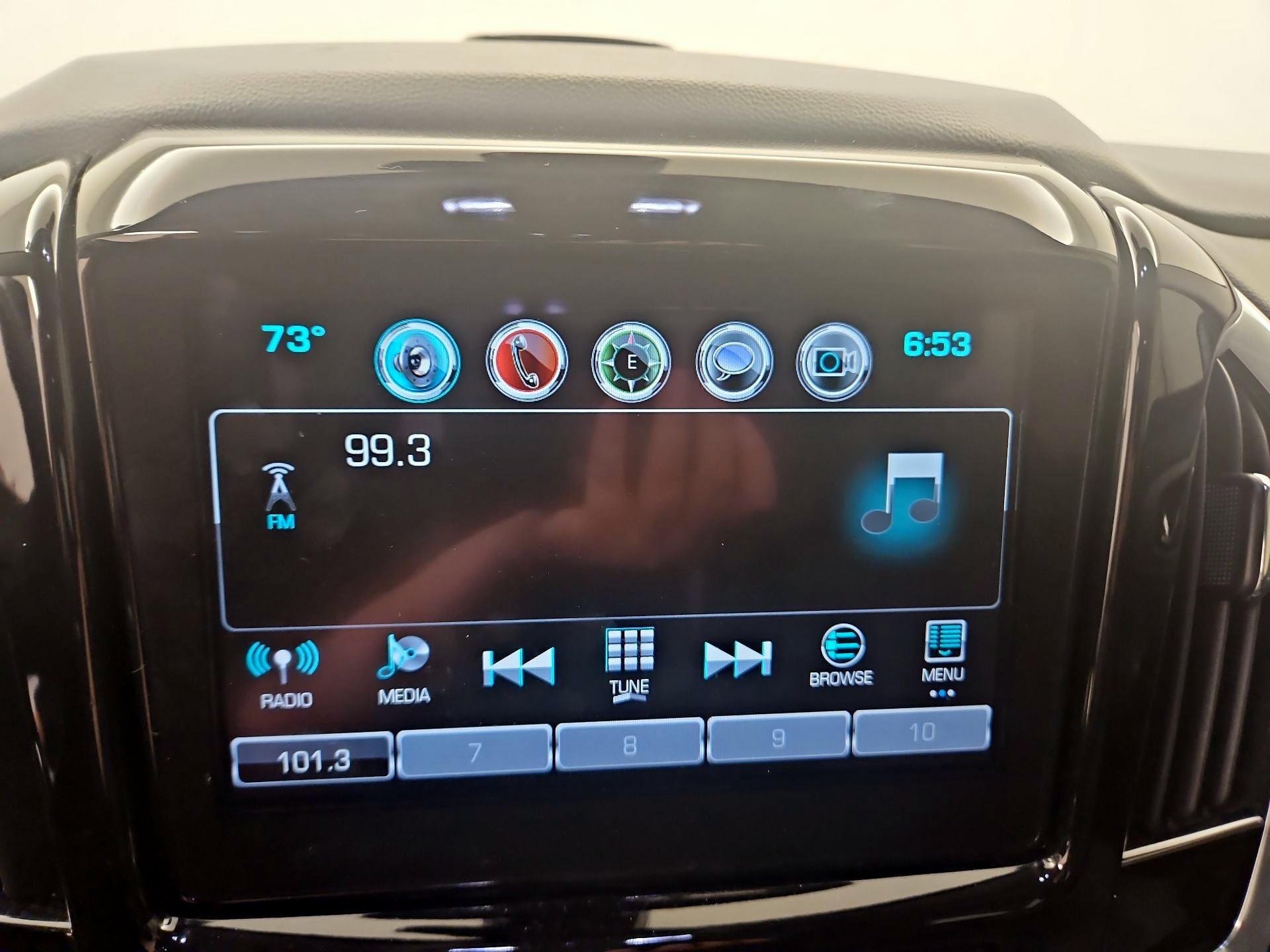 Thumbnail: 2019 Chevrolet Traverse - 16