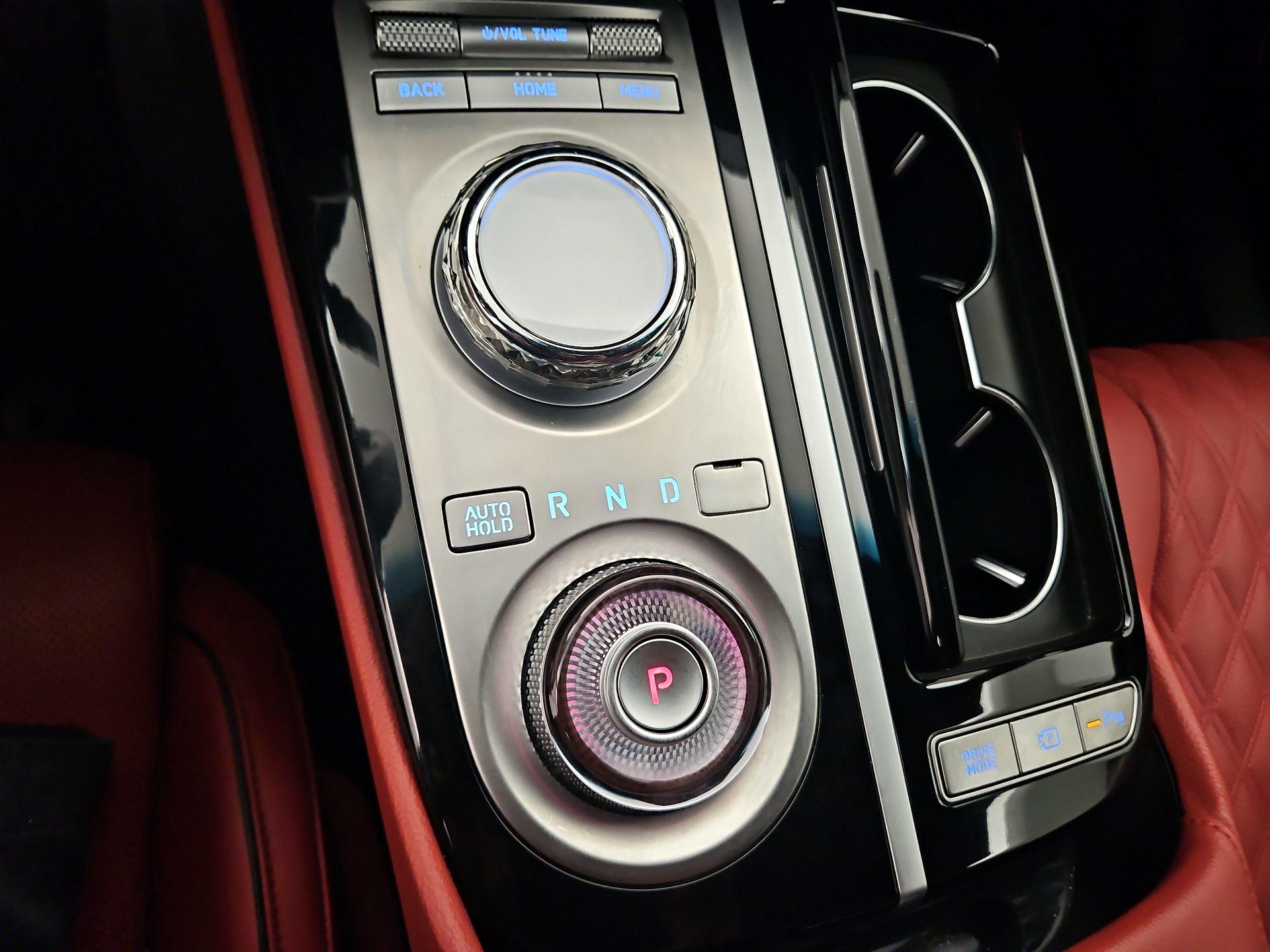 Thumbnail: 2024 Genesis G80 - 18