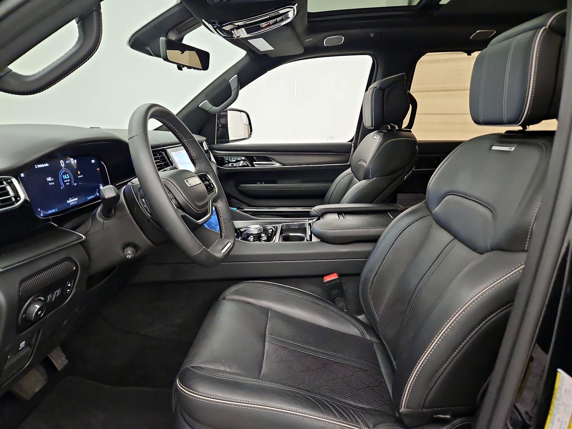 Thumbnail: 2023 Jeep Grand Wagoneer - 11