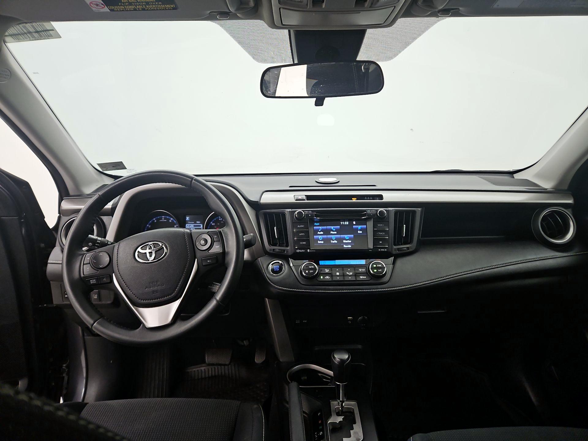 Thumbnail: 2017 Toyota RAV4 - 9