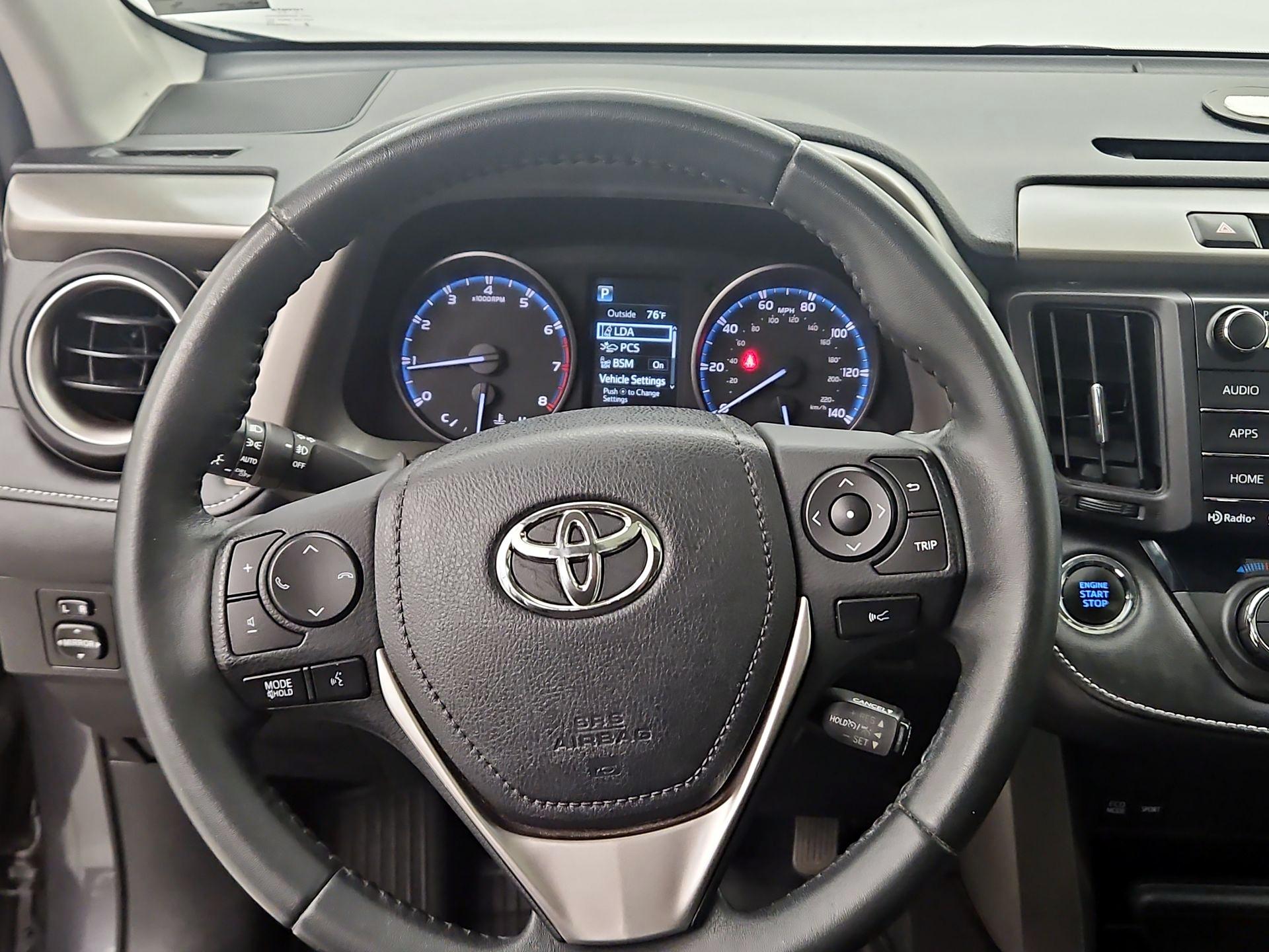 Thumbnail: 2017 Toyota RAV4 - 10